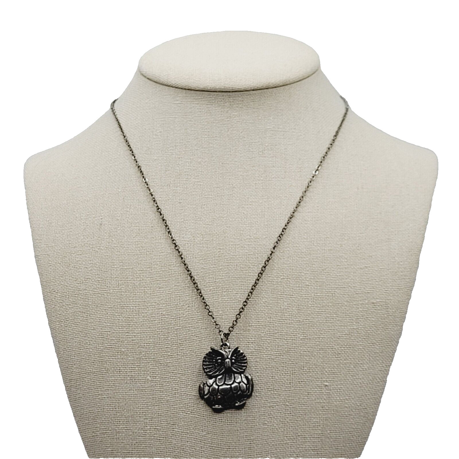Owl Wise Old Silver Tone Metal and Enamel Vintage Small Pendant Necklace 19 Inch