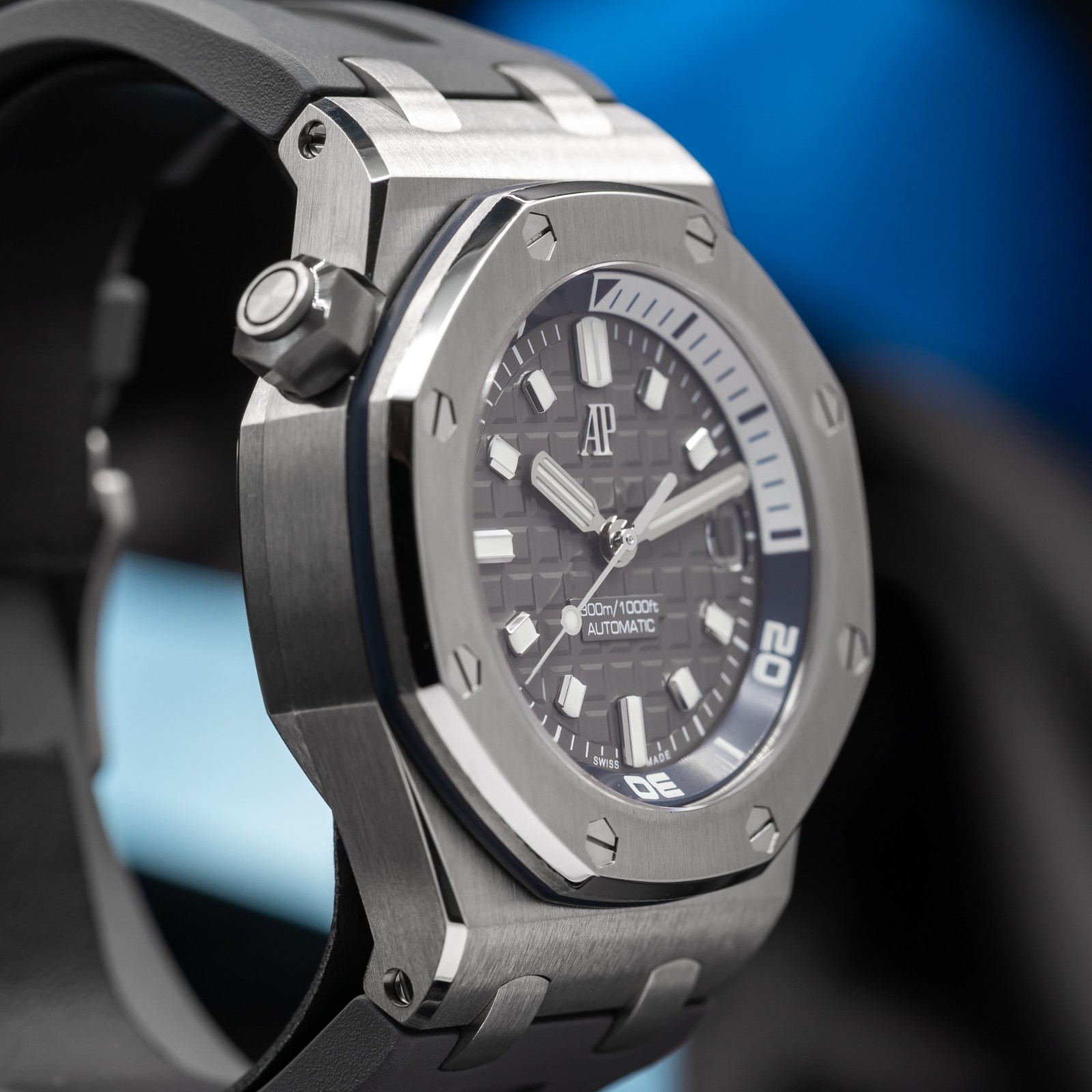 Audemars Piguet Royal Oak Offshore Grey Diver 15720ST Full Set with 2 Straps