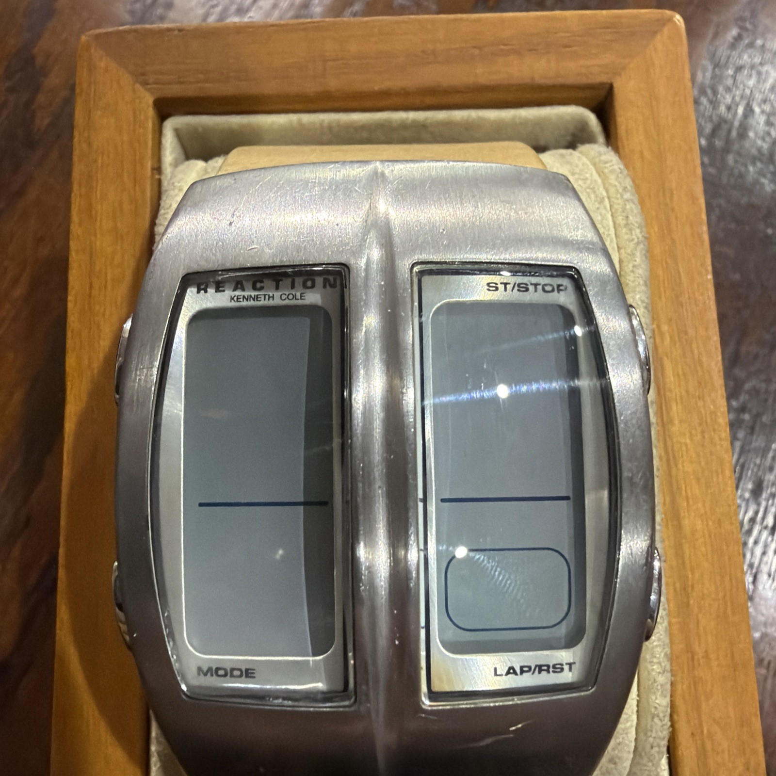 Kenneth Cole reaction Men’s Watch Digital Yellow Leather Strap Needs Battery