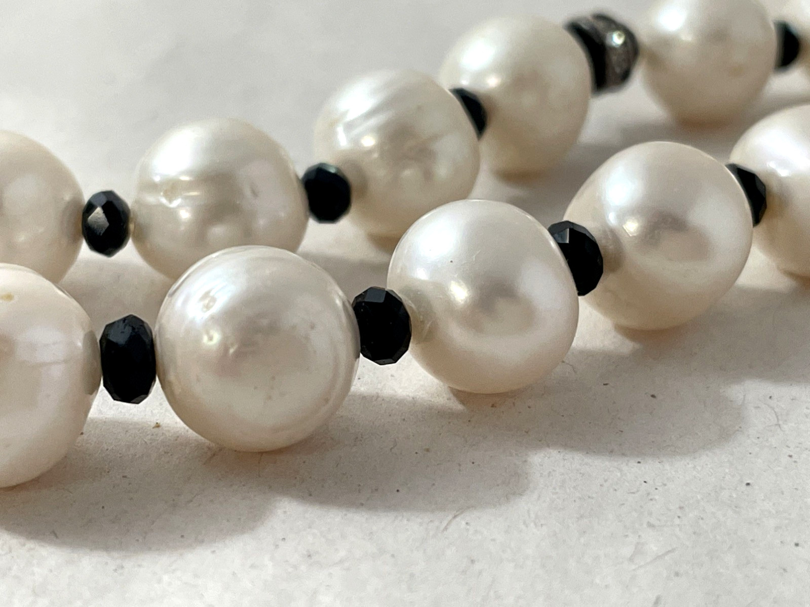 Long 36″ Freshwater Pearl Necklace Black Spacer Beads Statement Strand 132g