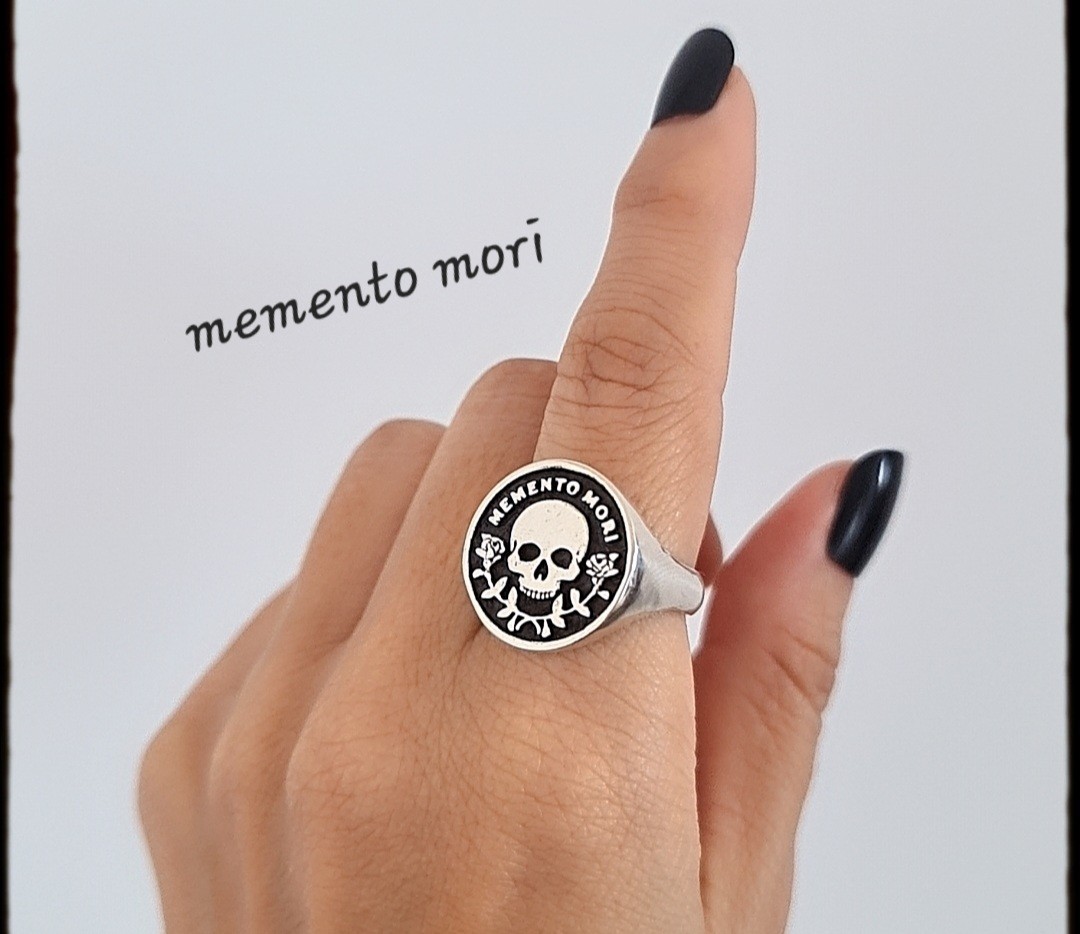 Memento Mori Sterling Silver Ring • Skull Signet Ring • Unisex Statement Ring