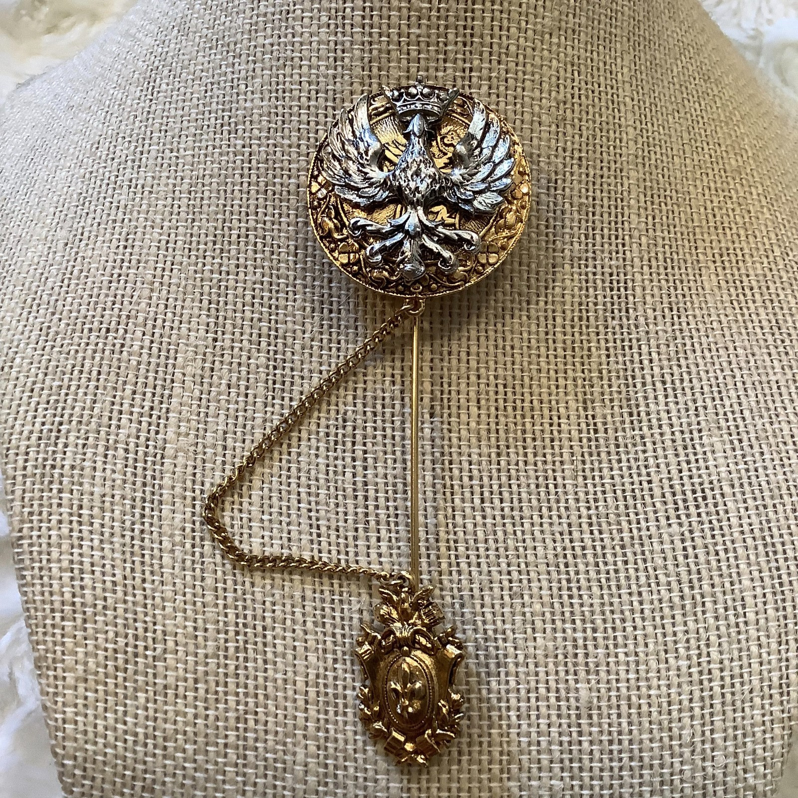 Arthur Pepper gold silver crown Fleur De Lis Eagle lapel stick pin Medieval king