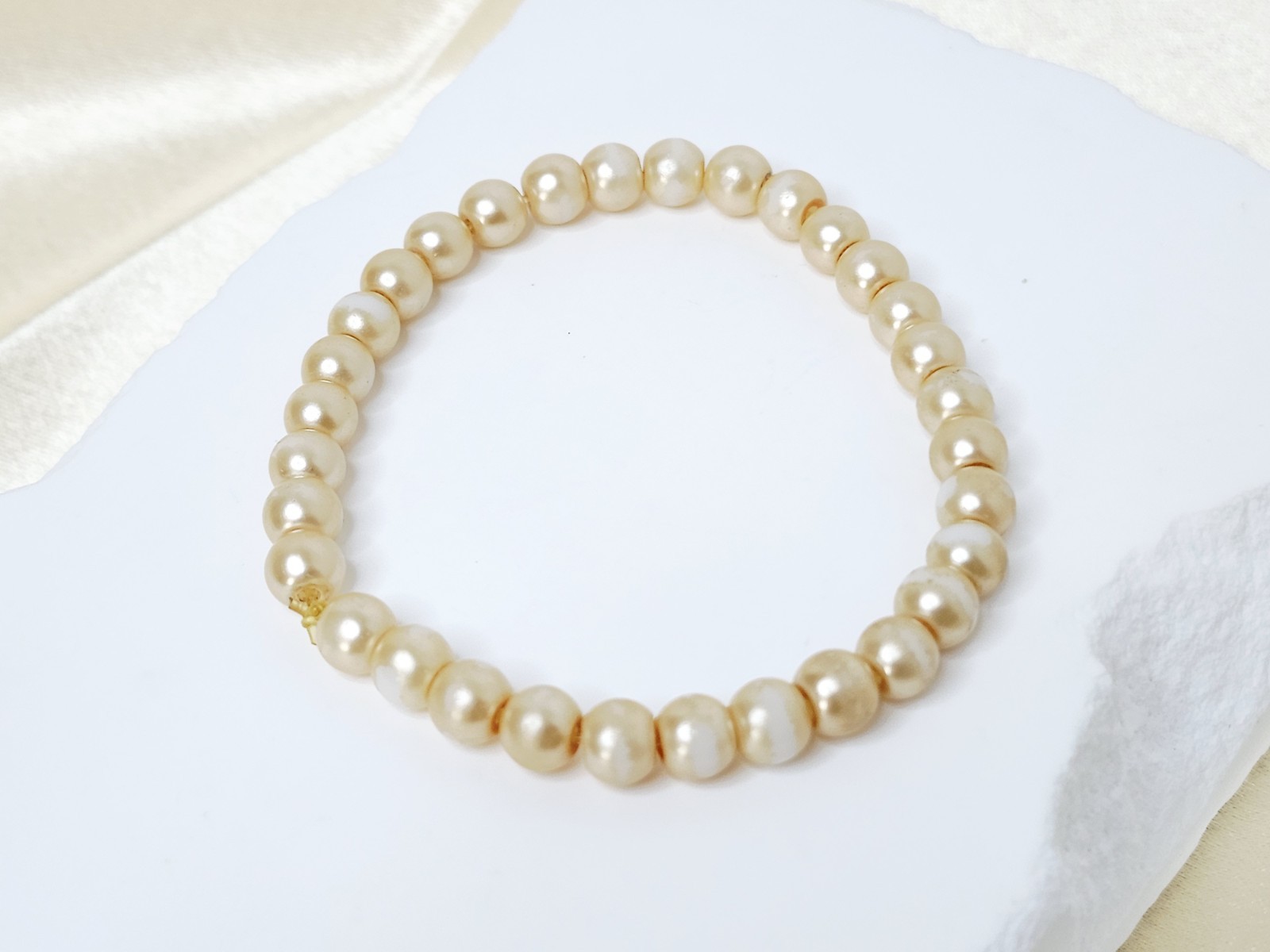 Vintage Beige Cream Faux Pearl Stretch Bracelet – 2.5 Inch Inside