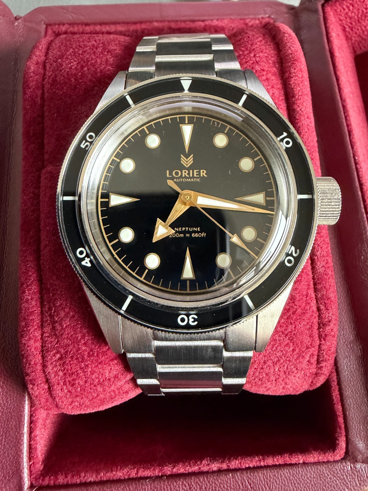 Lorier Neptune Series IV No Date Automatic Dive Watch