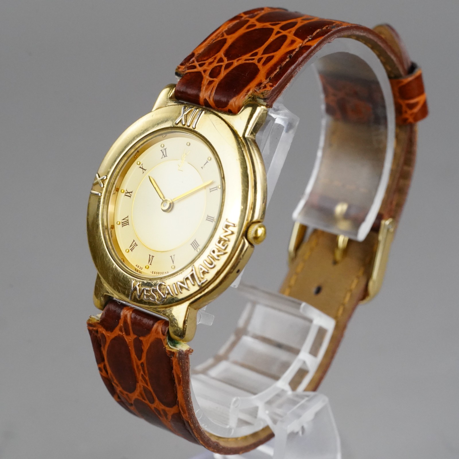 Yves Saint Laurent Vintage Men’s Watch 4620-E60957 Silver 31mm New Battery