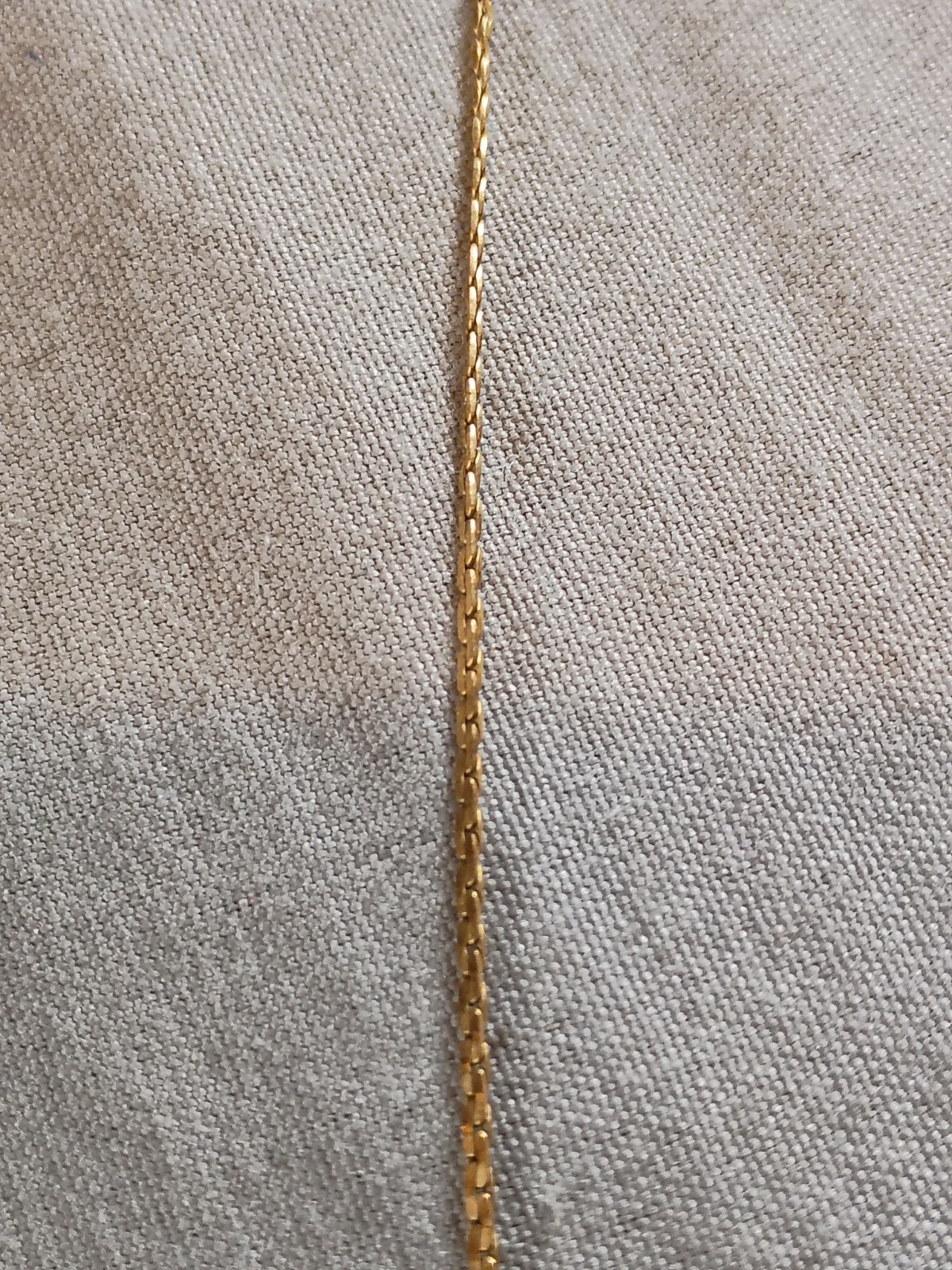 Vintage 17″ 1/20 14k Gold Filled Necklace.