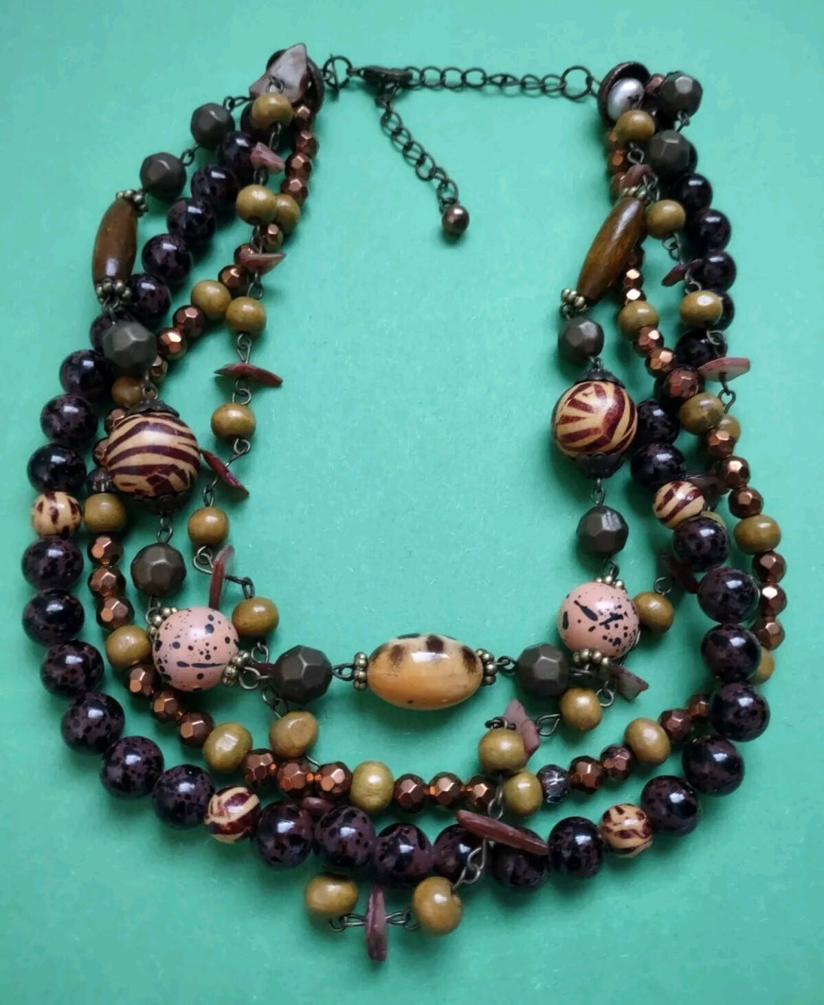 WOODEN, LUCITE & MOTHER OF PEARL Copper Tone Beaded Necklace
