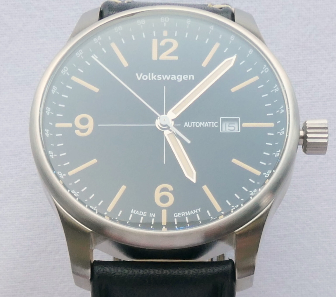 Volkwagen Classic Beetle Bug Car Accessory Aviator Pilot Driver Automatic Watch