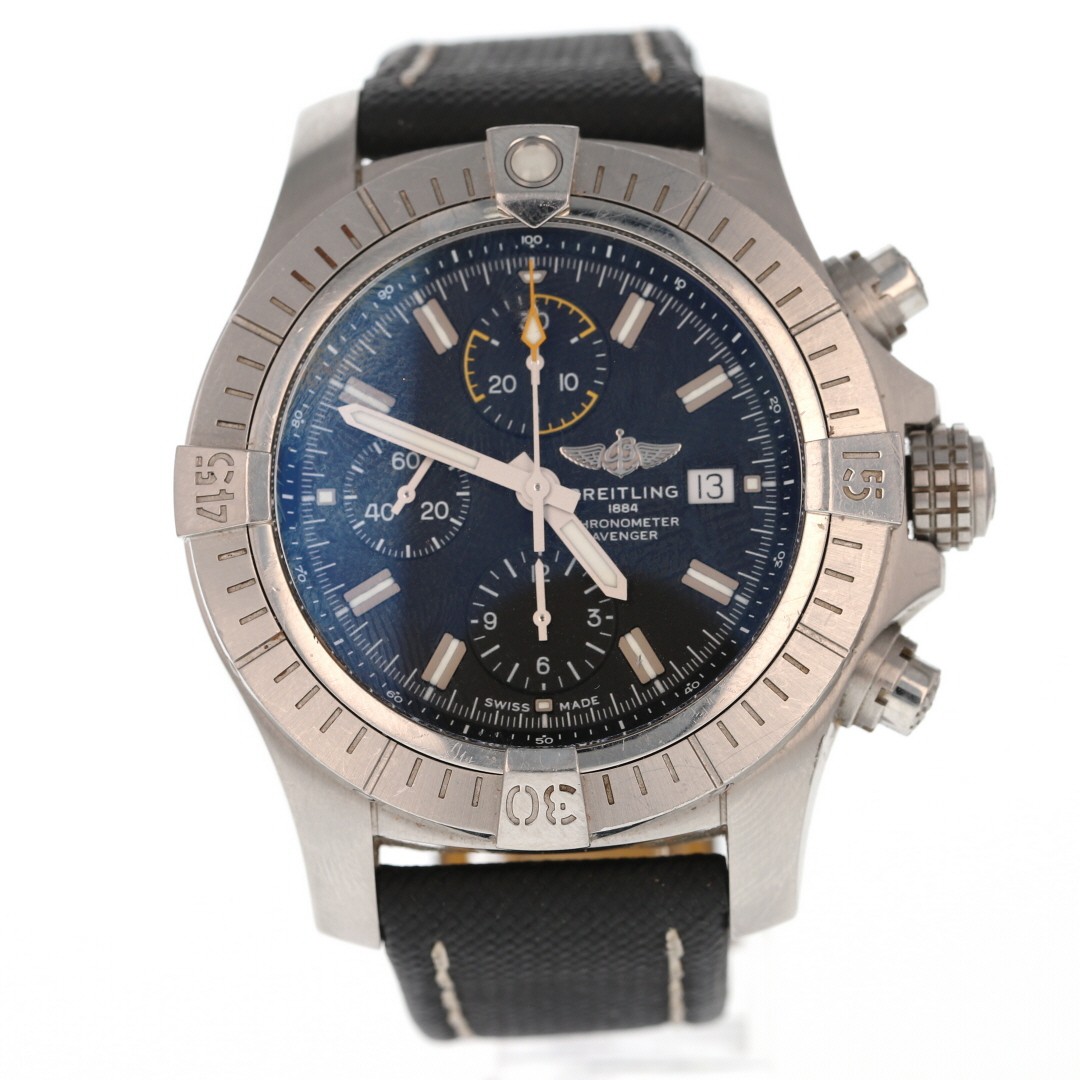 Breitling Avenger Chrono 45mm Black Dial Automatic Leather Strap Men’s Watch