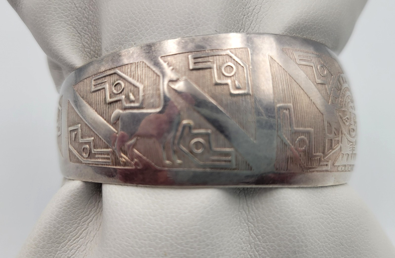Vtg Peruvian Silver Plate Meso-American Figural Panel Cuff Bracelet MCM