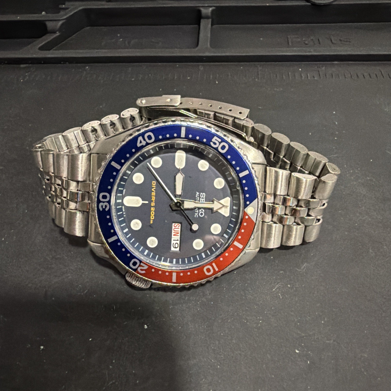 SEIKO SCUBA DIVERS SKX009 DAY/DATE AUTO MENS WATCH 7S26-0020, PEPSI