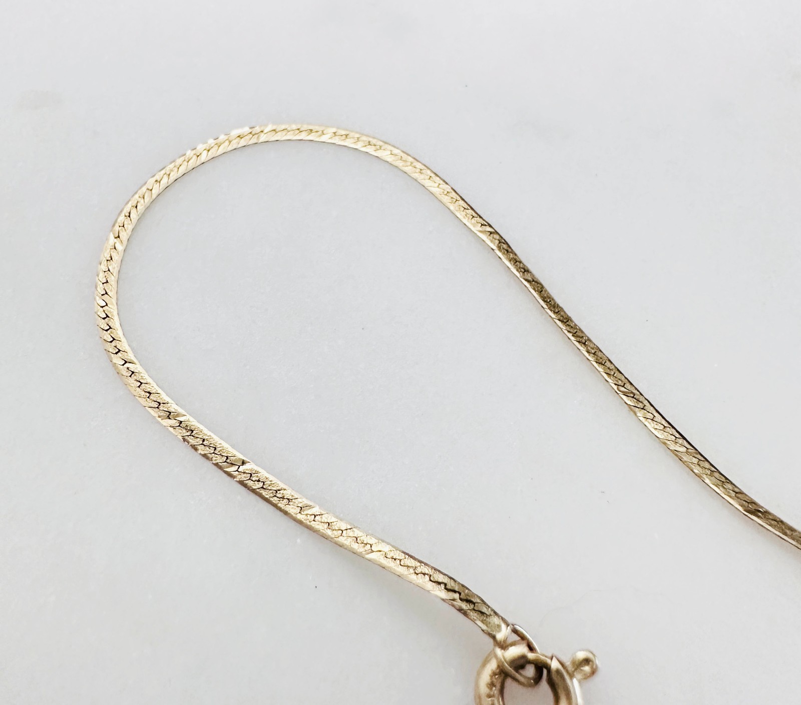 Solid 14K Yellow Gold Thin Herringbone Link Chain Bracelet, 1.3mm, 7 1/8″, .8g