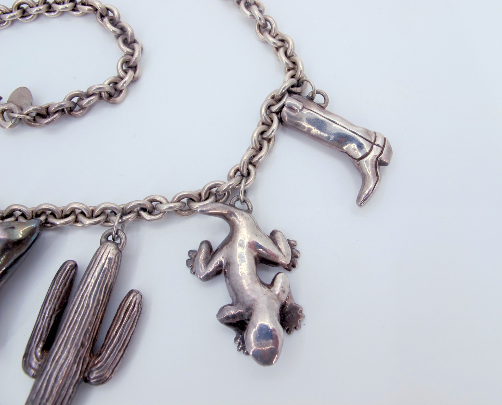 Vintage Sterling Susan Cummings Western 5 Charms Necklace 19″ Long******
