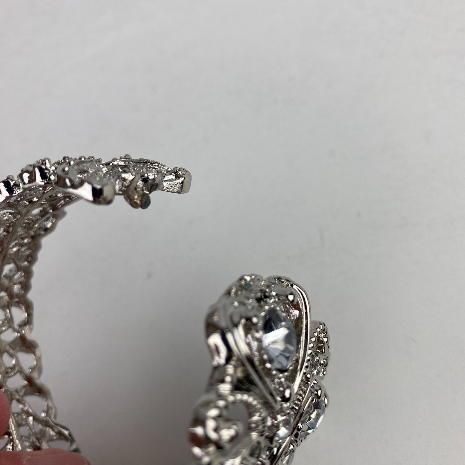 Silver Colored Costume Fashion Jewelry Bracelet Opens Closes At Side Crystals