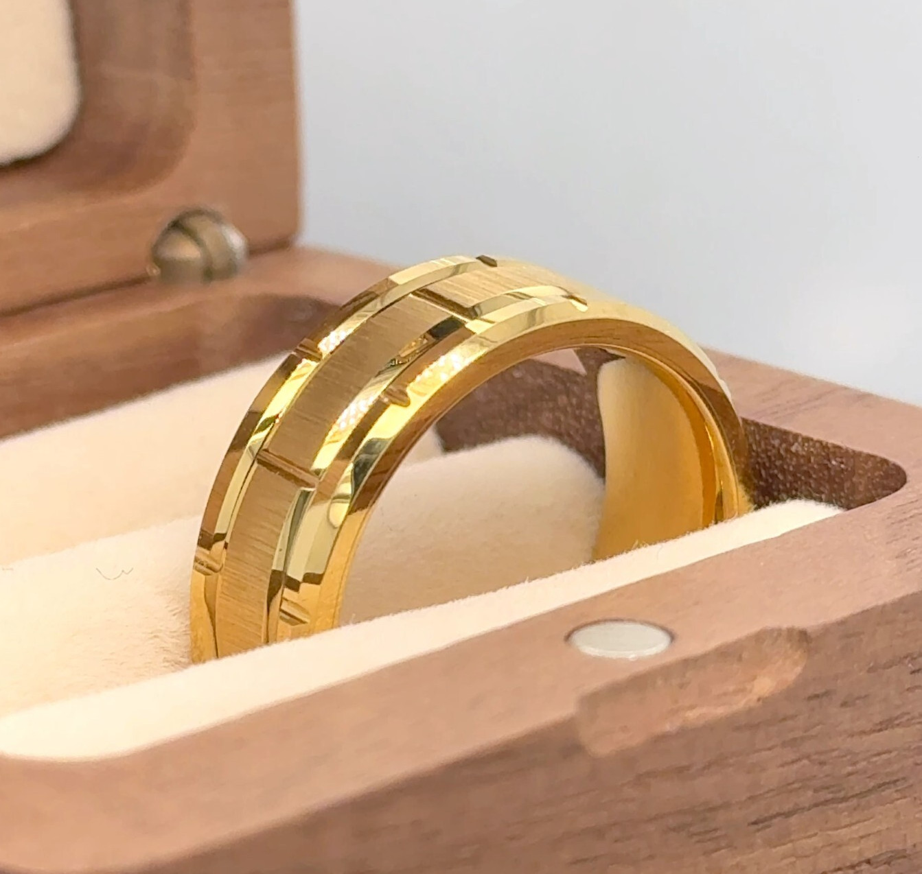 Geometric Grooved Design Ring Gold Plated Tungsten Thanksgiving Present Band