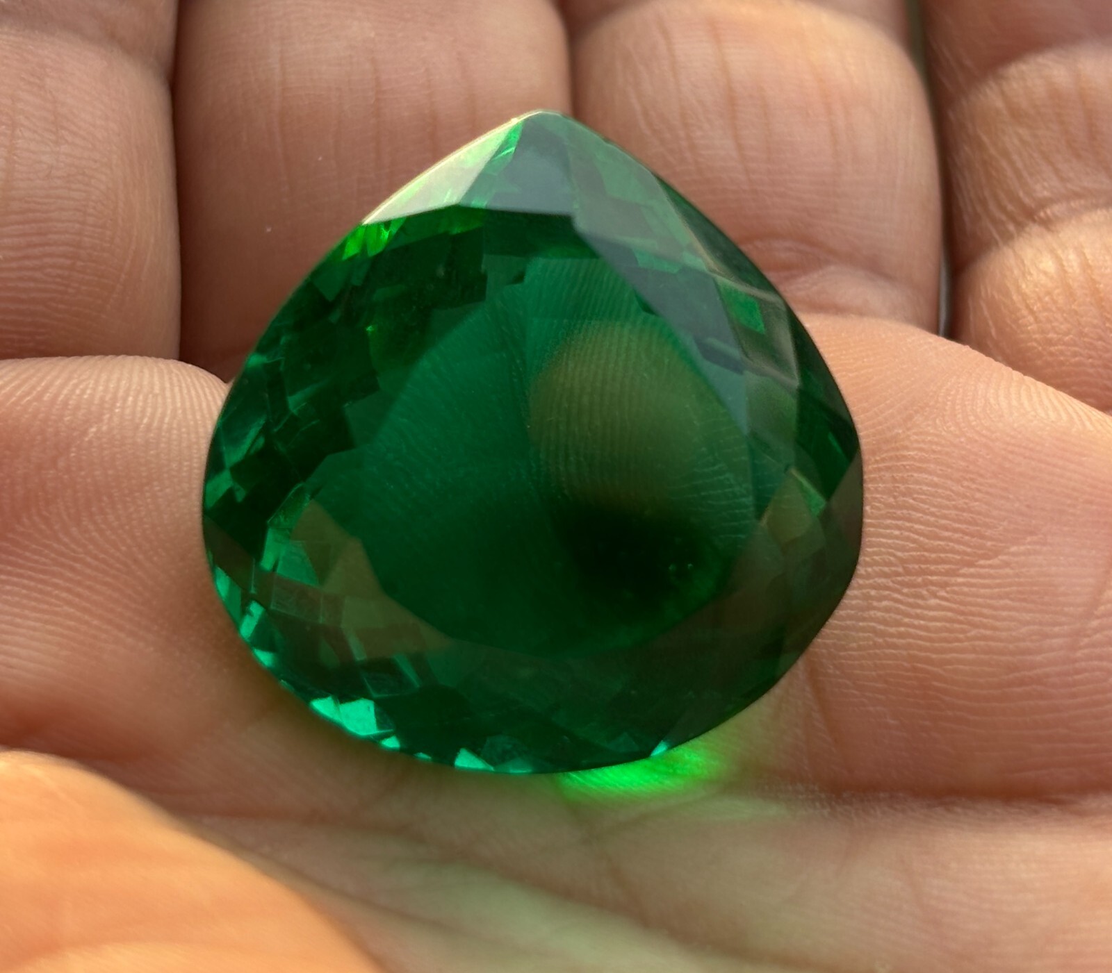 Natural Certified 90 Cts Heart Cut Green Emerald Colombian Loose Gemstone