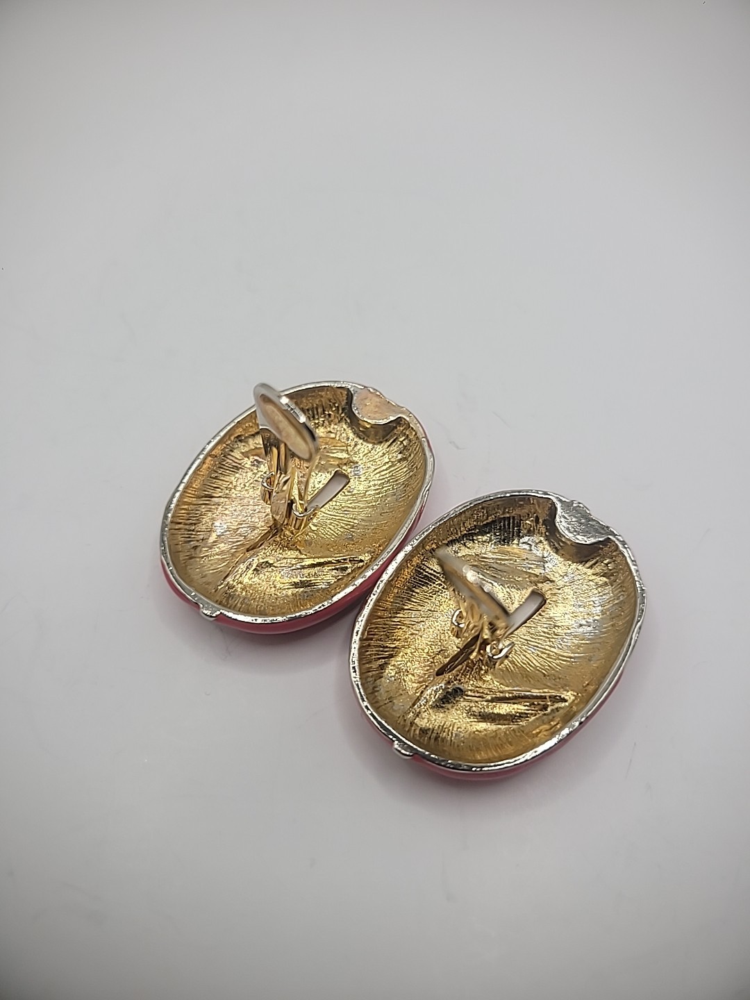 Vintage Earrings Clip On Hot Pink Fuchsia Oval Silver Tone Gold Tone Jewelry