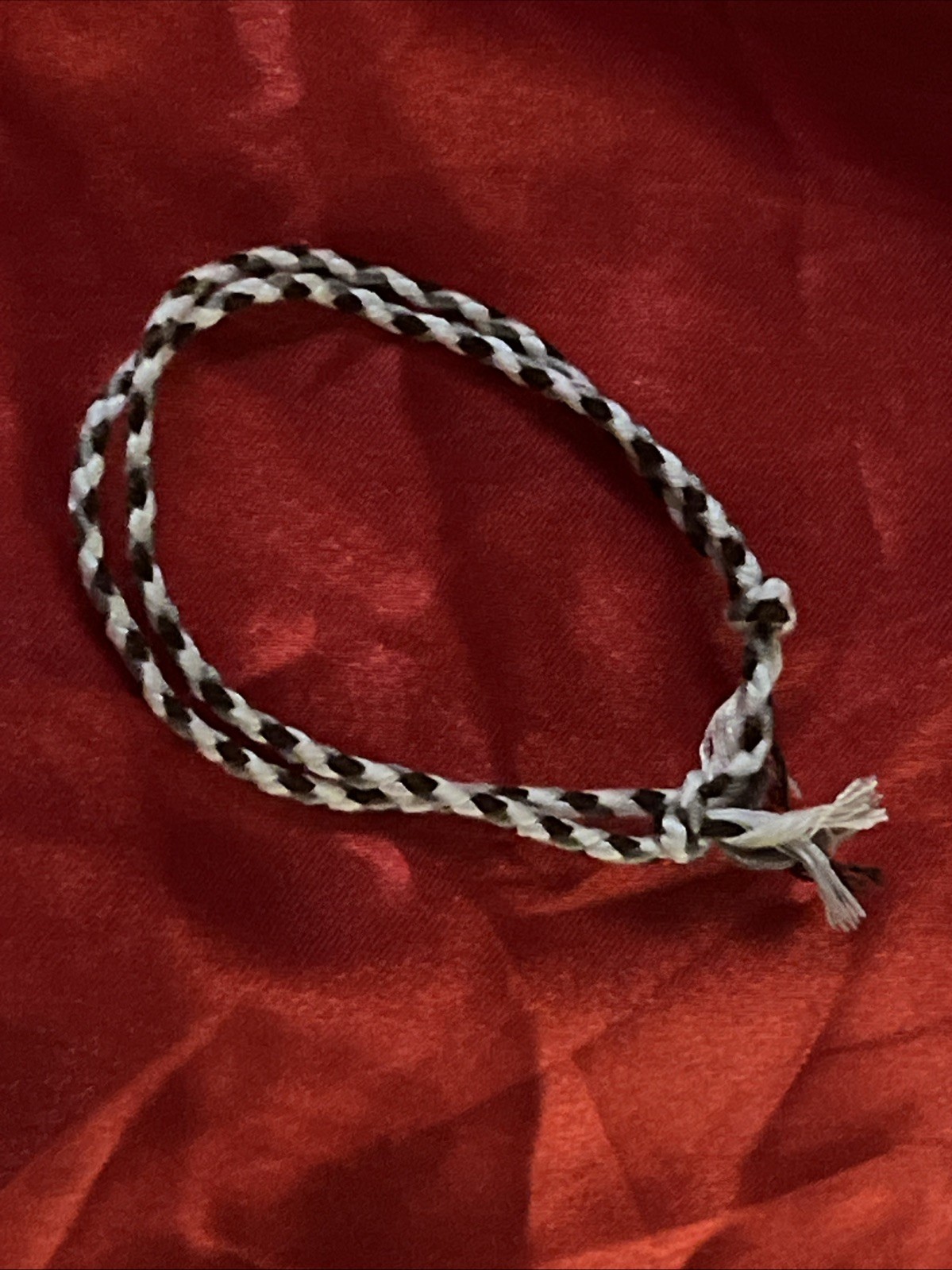 NEW BOHO BRAID THREAD FRIENDSHIP BRACELET ADJUSTABLE KNOT WHITE BROWN GRAY NIP