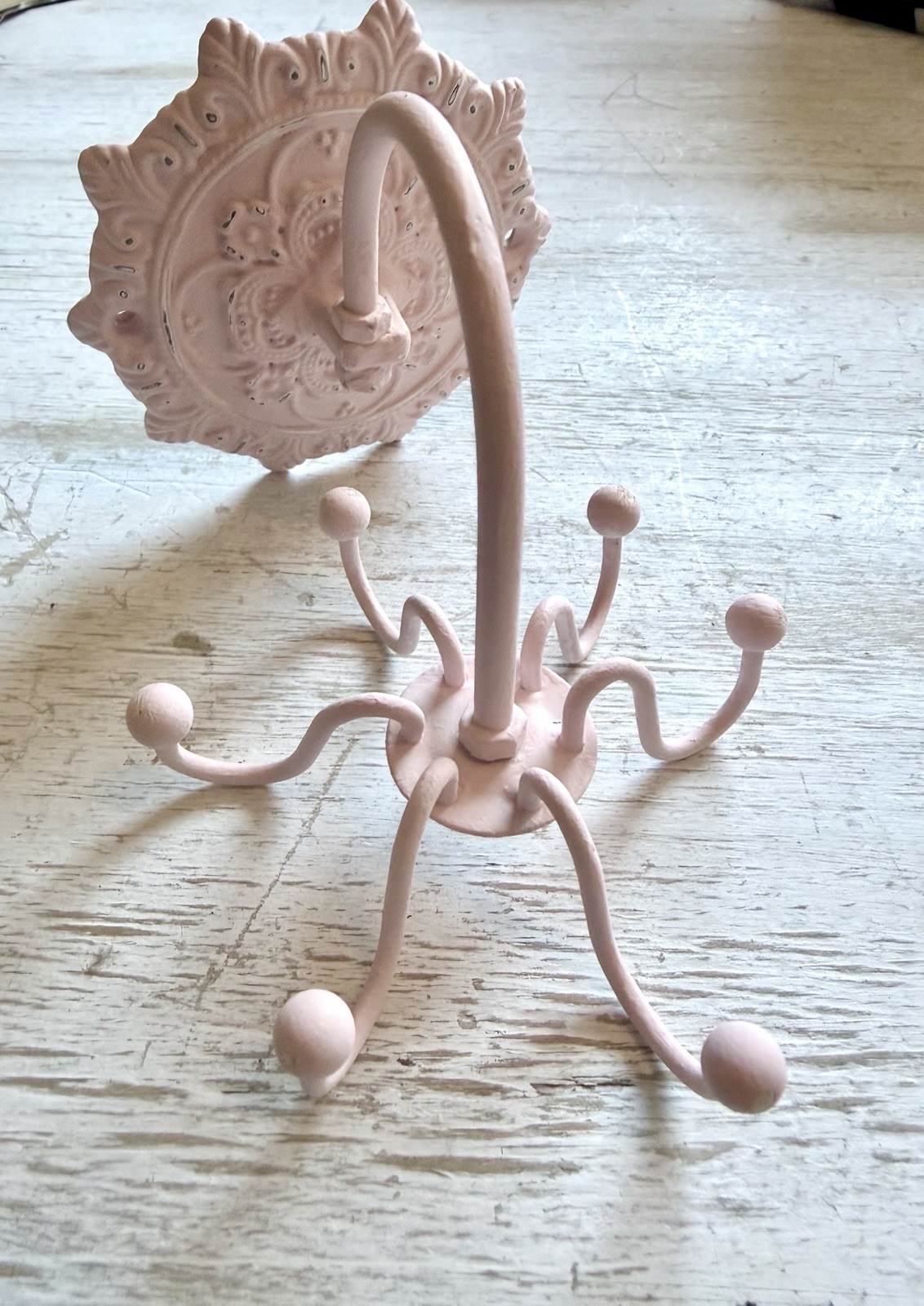 Swivel Spinning Pink Shabby Chic Vintage Style Jewelry Display Holder Necklace