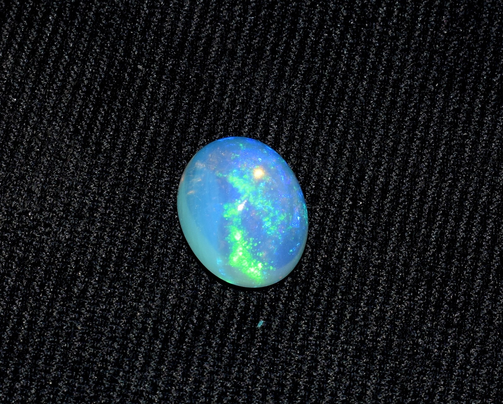 6 ct Naturel Ethiopian Welo Fire Opal Cabochon Loose Gemstone 14×11.5×7.5 mm