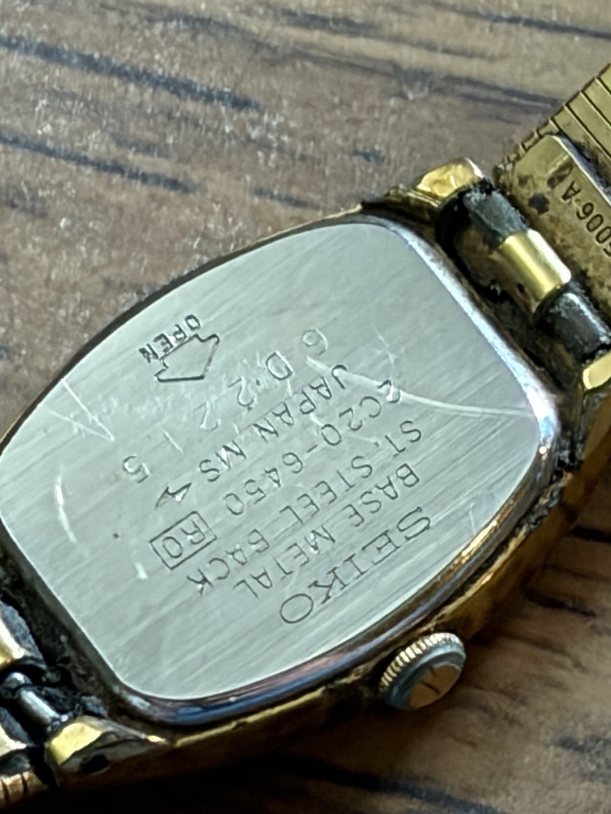 Vintage Seiko Quartz Ladies Dress Watch 2C20 6450 Gold Tone Mesh Bracelet AS IS