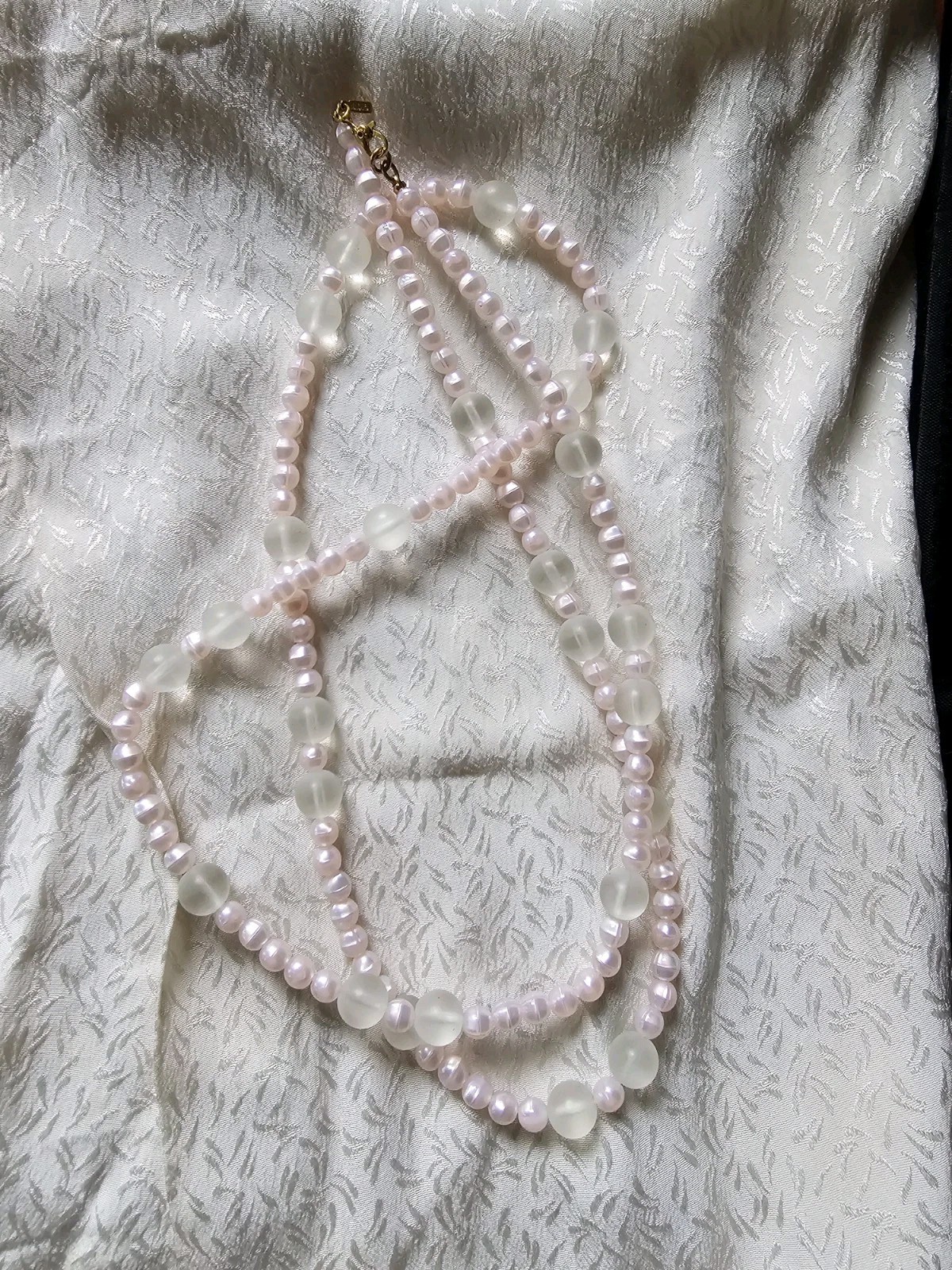 Monet Pink Faux Pearl 5.7mm & Translucent 9.7mm Bead Necklace 36″ Signed Vtg