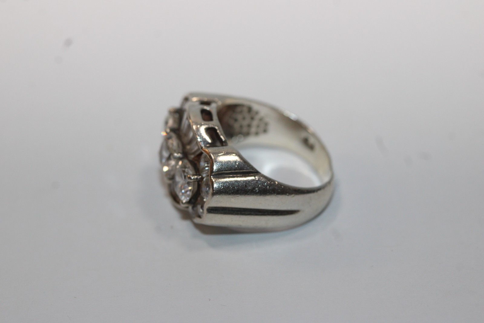 Beautiful 925 Sterling Silver CZ Cocktail Ring Size 7 Signed C.L.