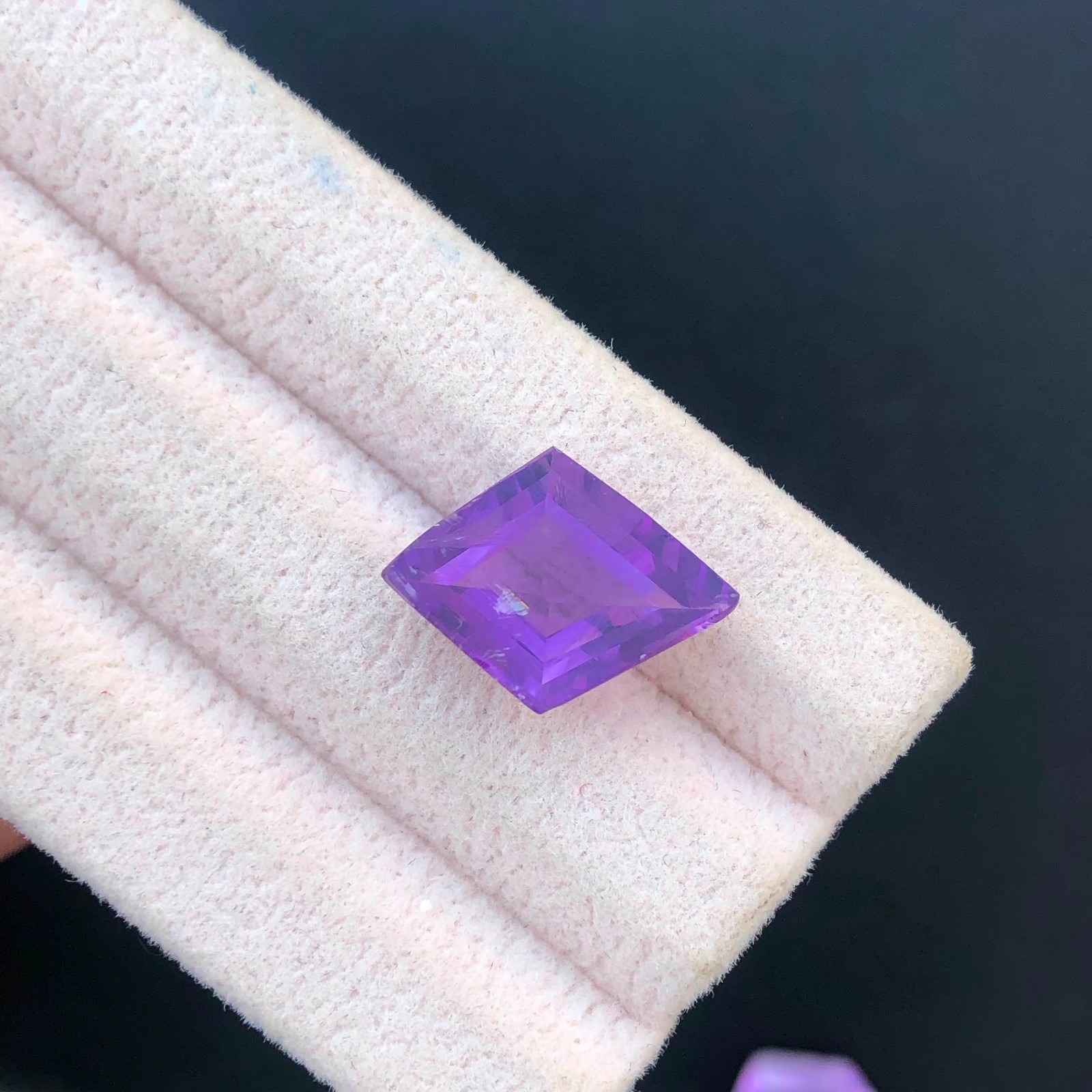 Natural Amethyst Gemstone 5.8 Ct | Top Quality African Purple Amethyst | Certif