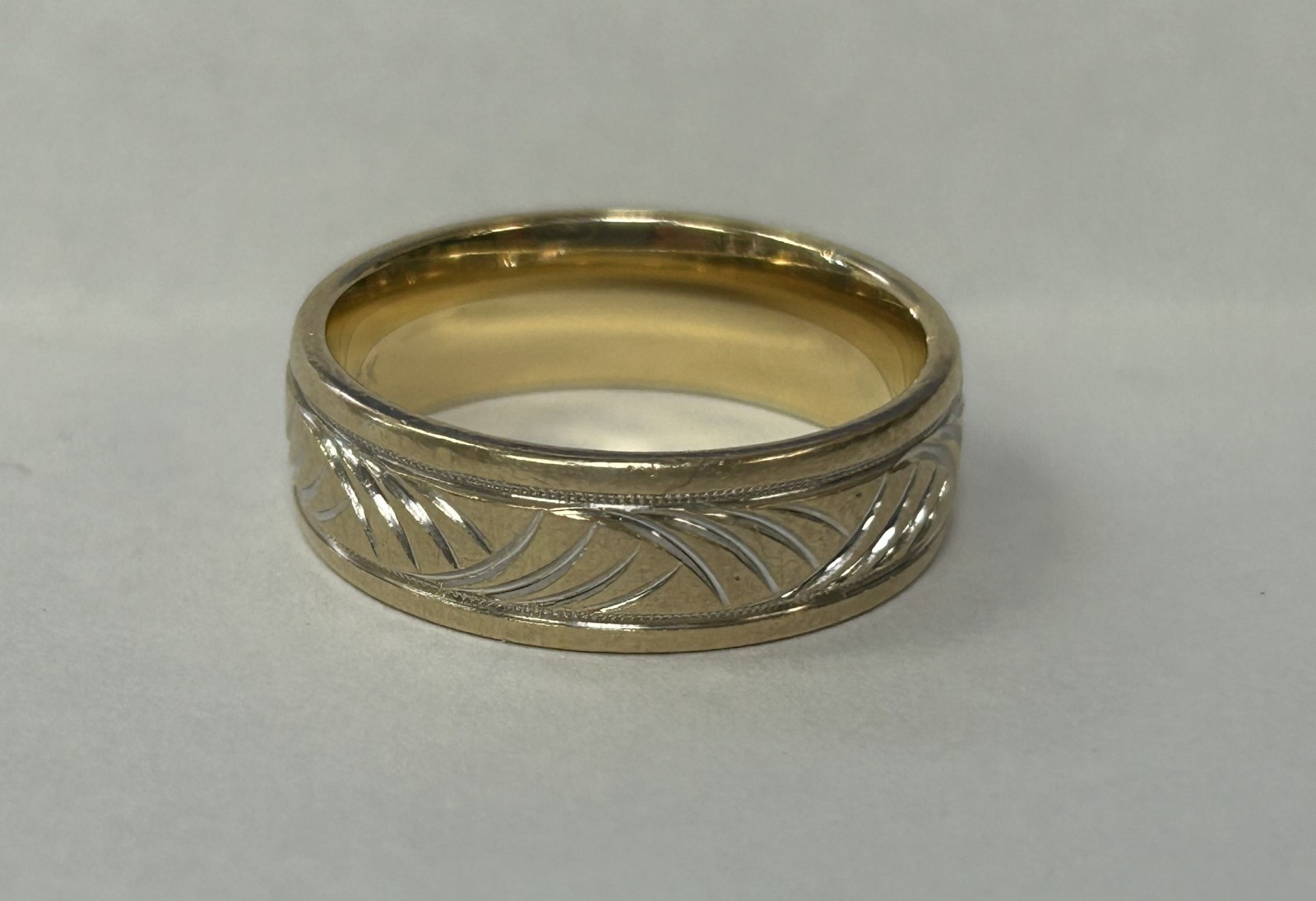 MA6 Artcarved 14k Two-Tone Gold Etched Design Wedding Band Size 9.75 – 9.1 Grams
