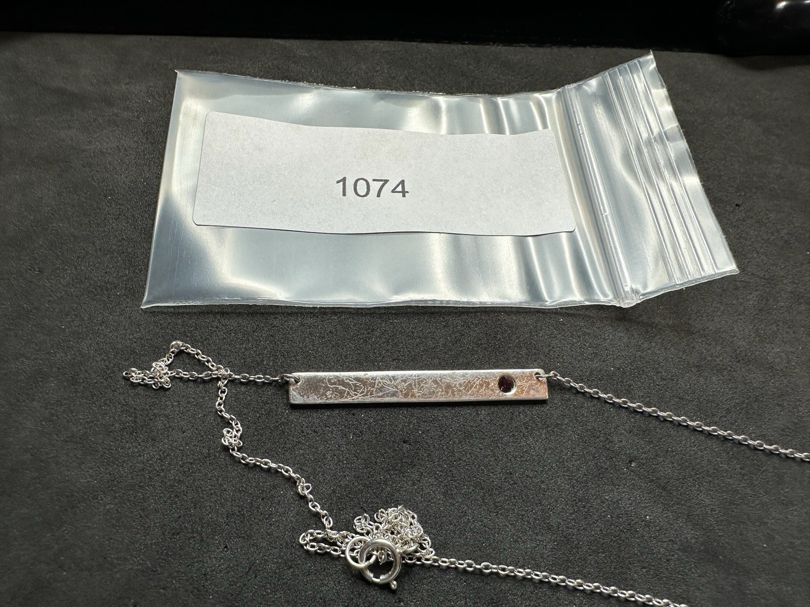 2.82g Vintage Sterling Silver 925 Bar Pendant Necklace Color 18 in