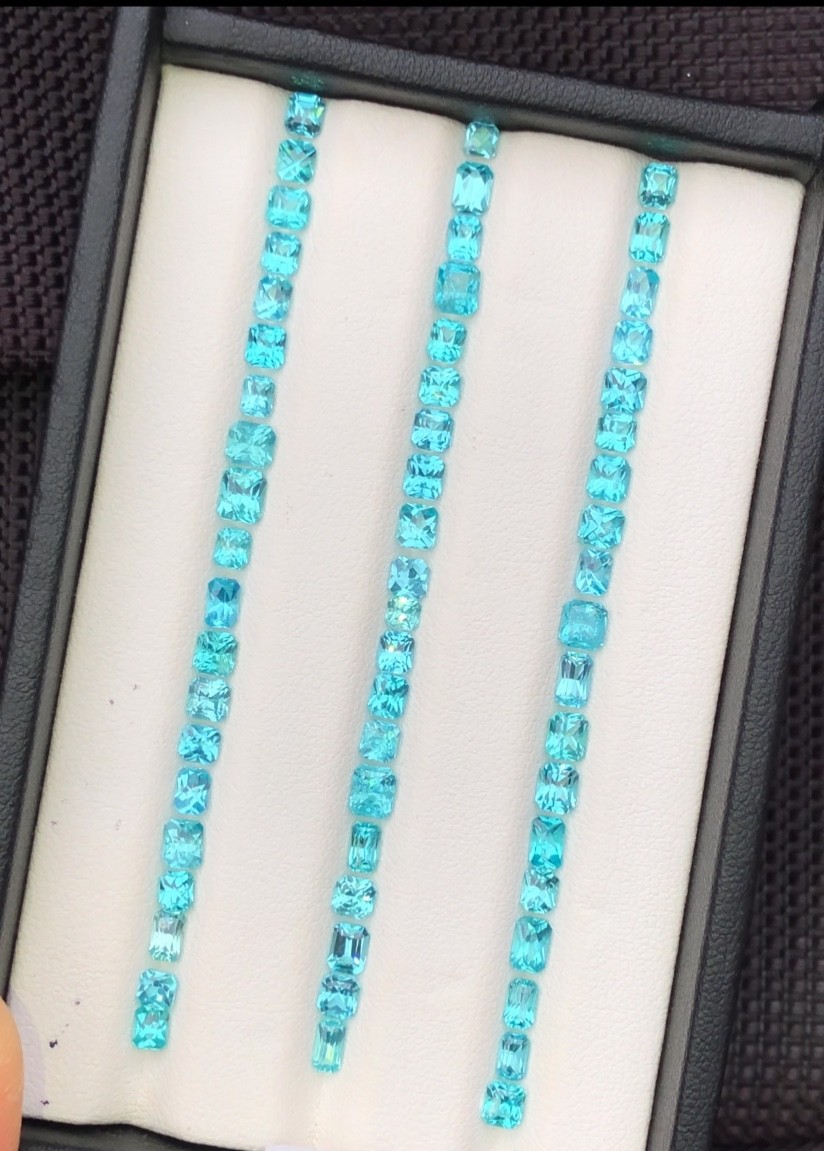 19.15 Carat Natural parabia color Appetite loose Gemstone From Africa.