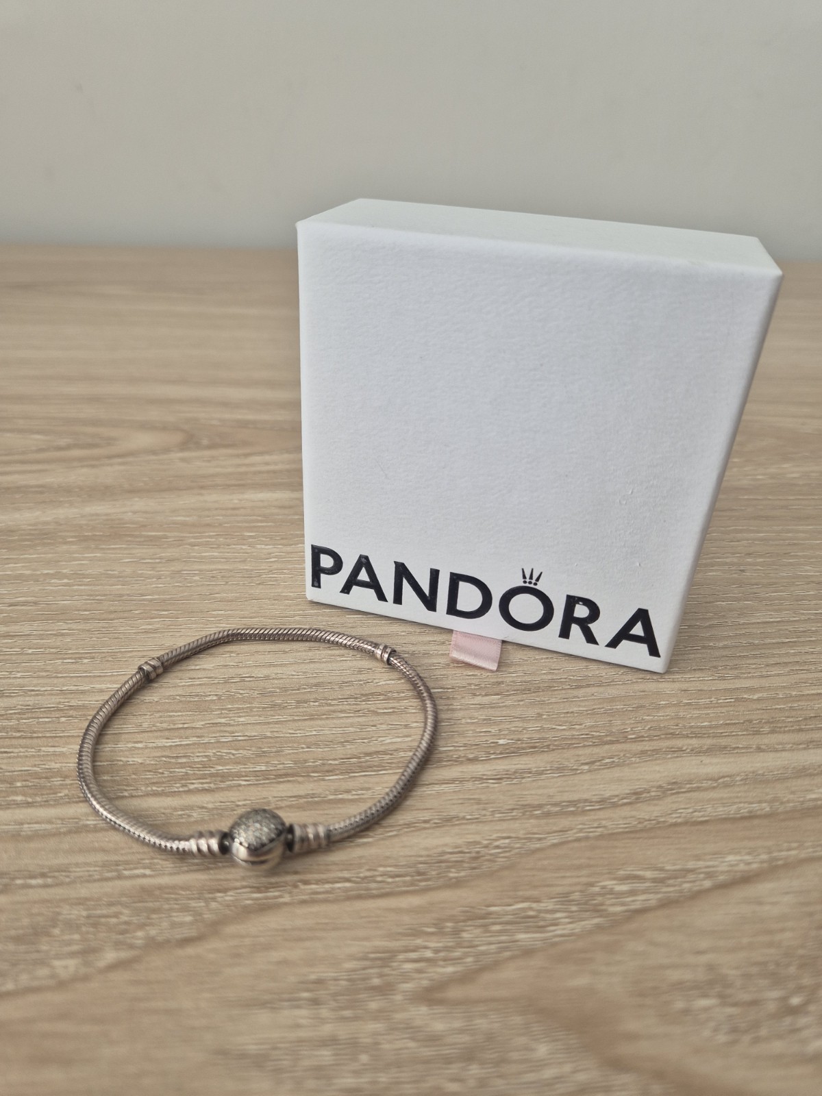 Pandora Moments Heart Clasp Bracelet 20cm Sterling Silver • Boxed