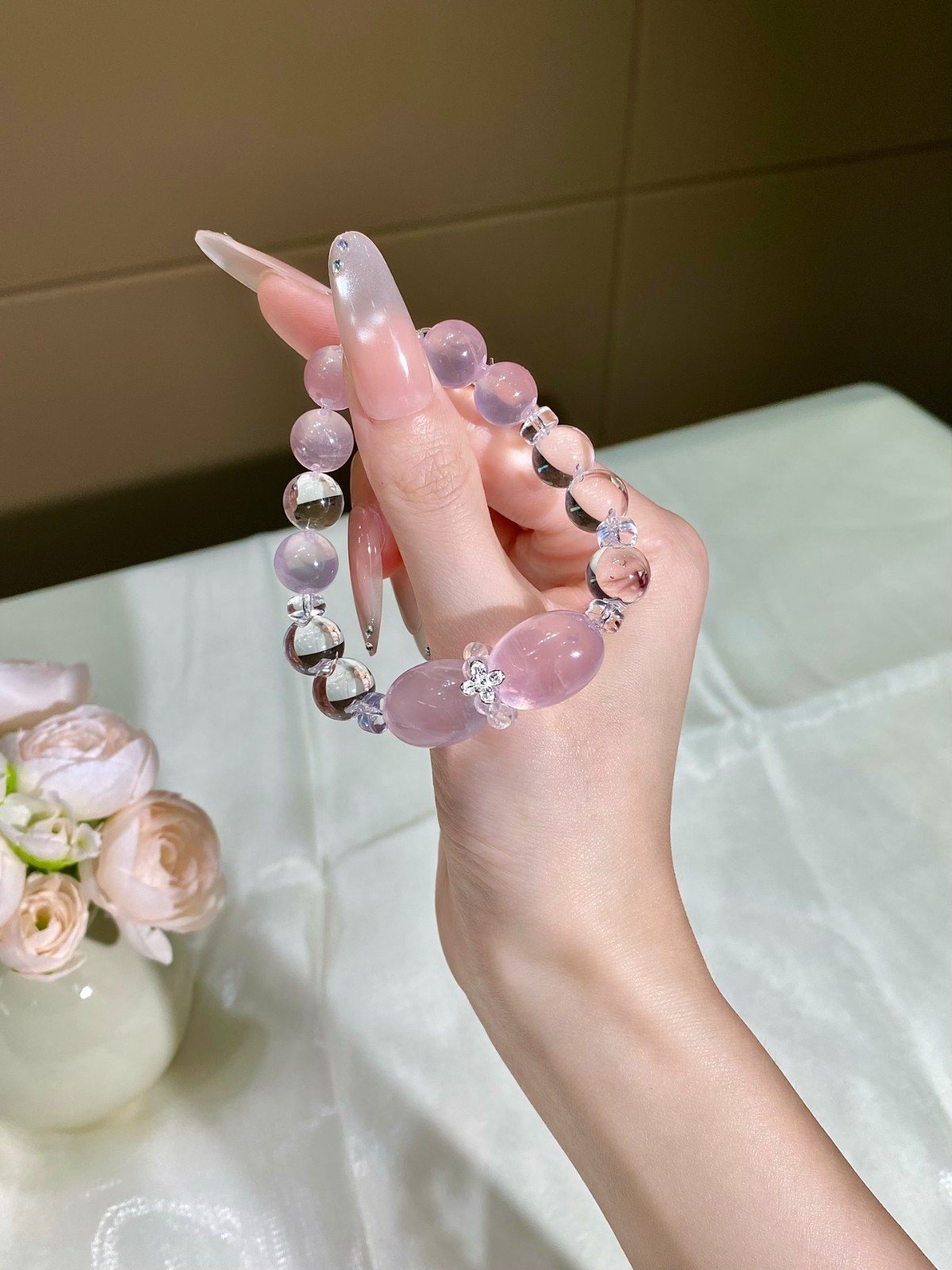 LUSA FEELA Natural Pink White Crystal Bubble Bead Stretch Bracelet Gift Box