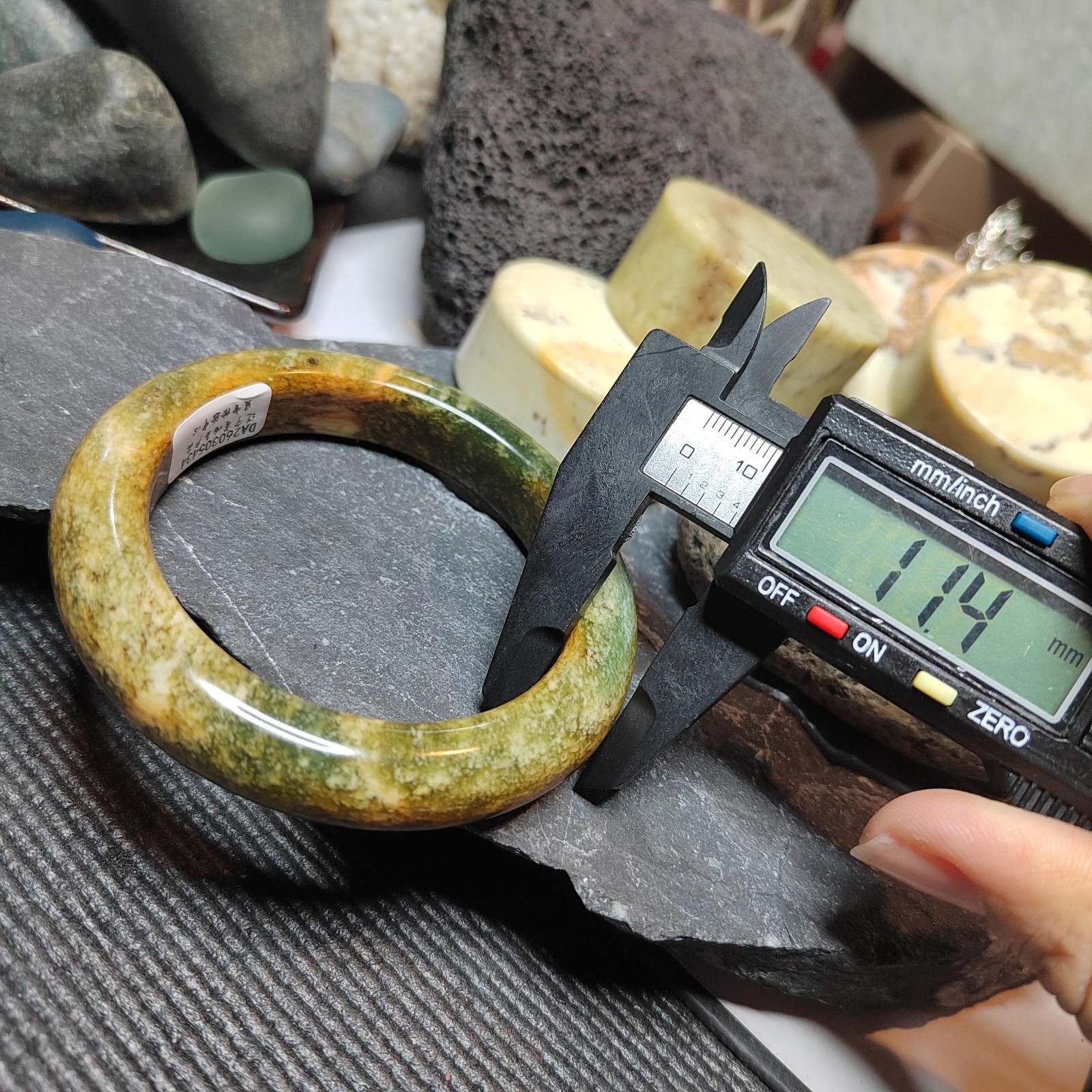 Certified Natural Xiuyan Jade Bangle “Celestial Clouds” | Inner 58.3 mm SL566
