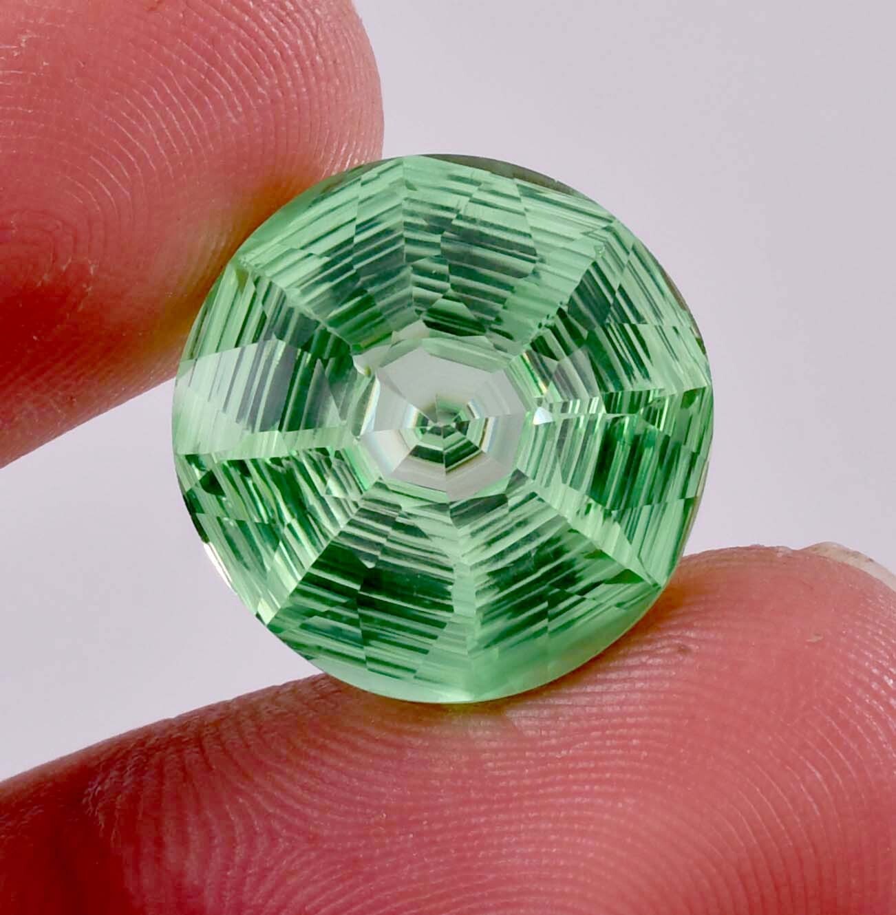 17 x 17 mm Natural Bi-Color 22.65 Ct Flawless Parti Sapphire Gemstone Certified