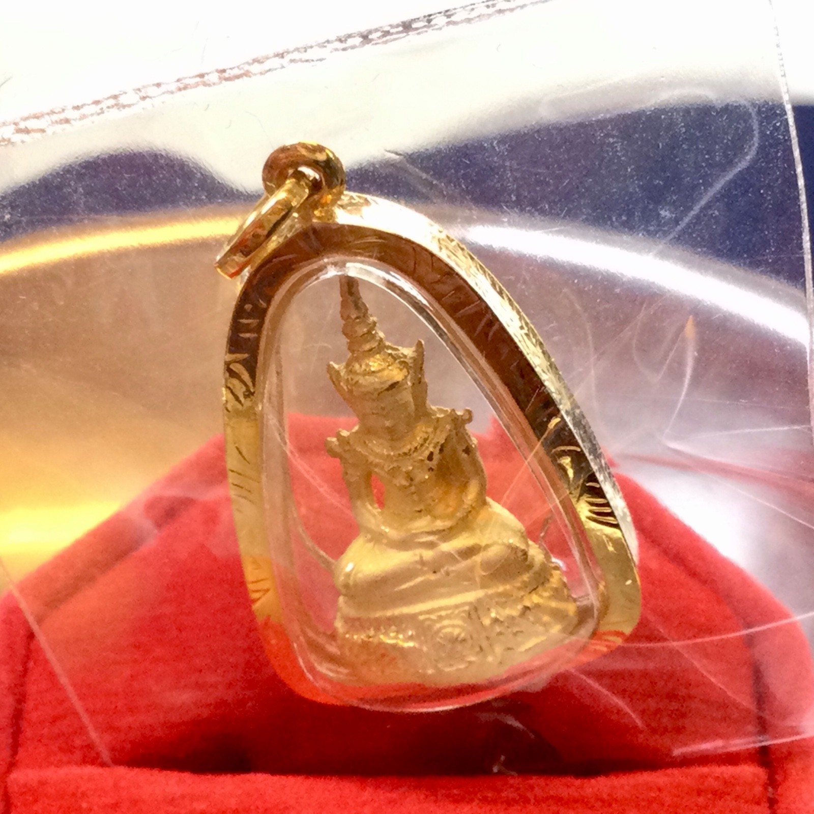 18K Gold Frame Pendent Emerald Buddha Gold Pendent Thailand Amulet Man Women
