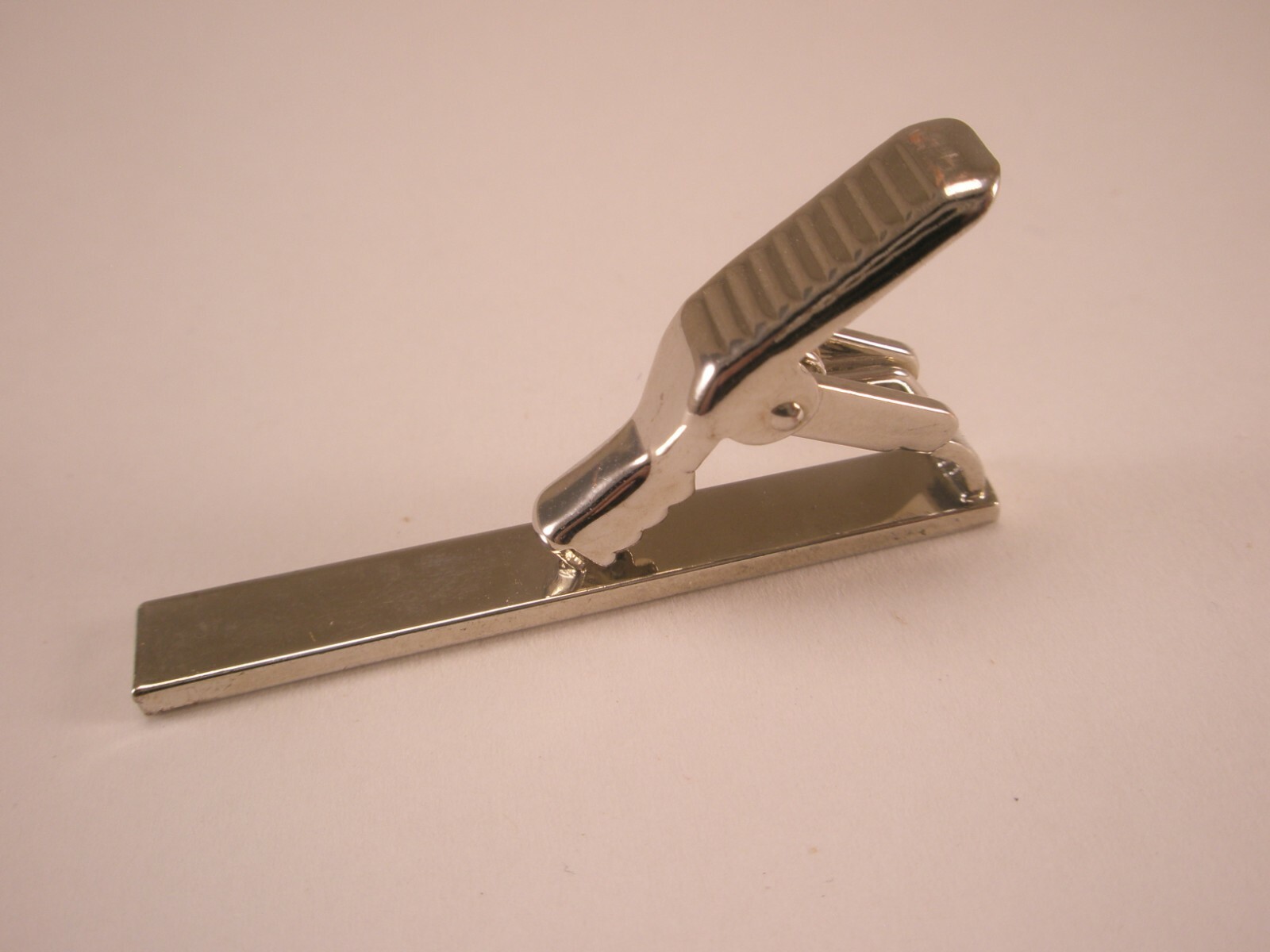 1-5/8″ Horizontal Split Silver Tone Vintage SMALL Tie Bar Clip simple basic