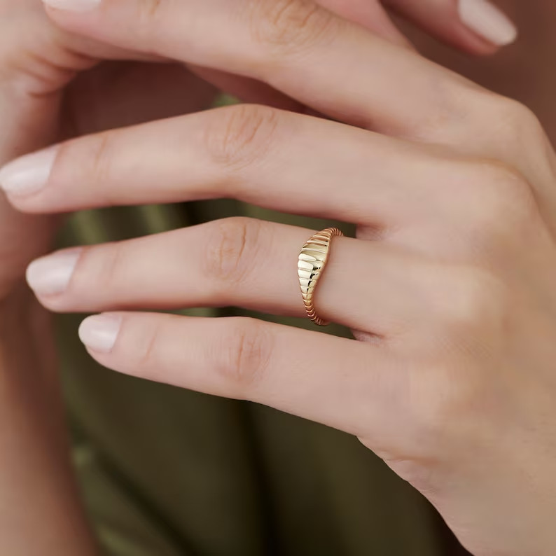 Gold Pinky Ring14k Solid Gold Minimalist Wave Signet Ring Dainty Signet Ring