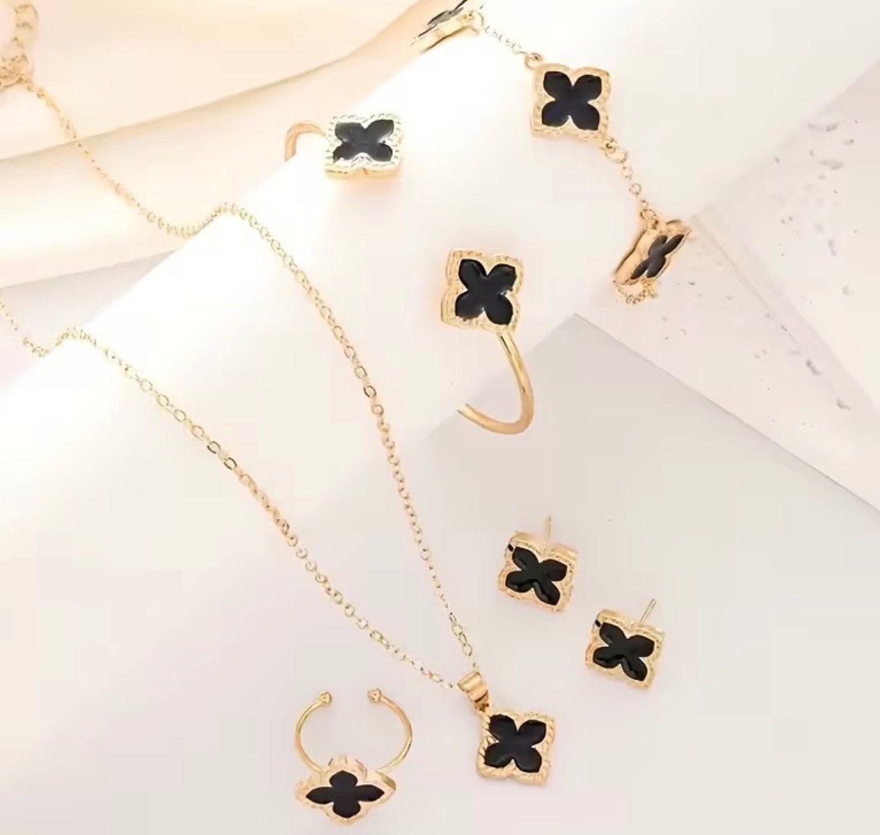 6pc Gold Tone Black Clover Jewelry Set Necklace Earrings Bracelet Ring Women y16