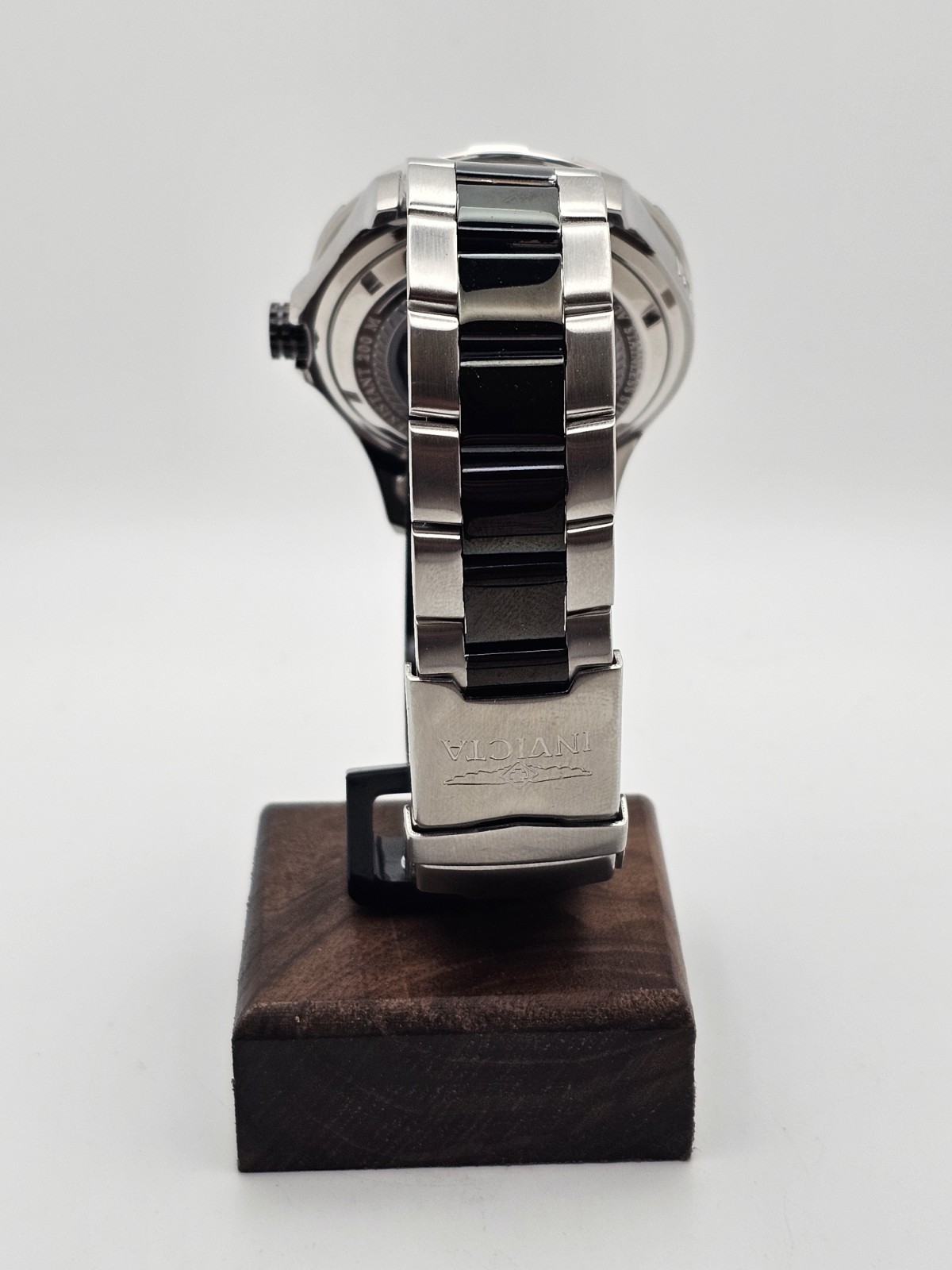 Neo-Vintage Invicta “OCEAN GHOST” Men Automatic Date Watch Black Dial Twotone