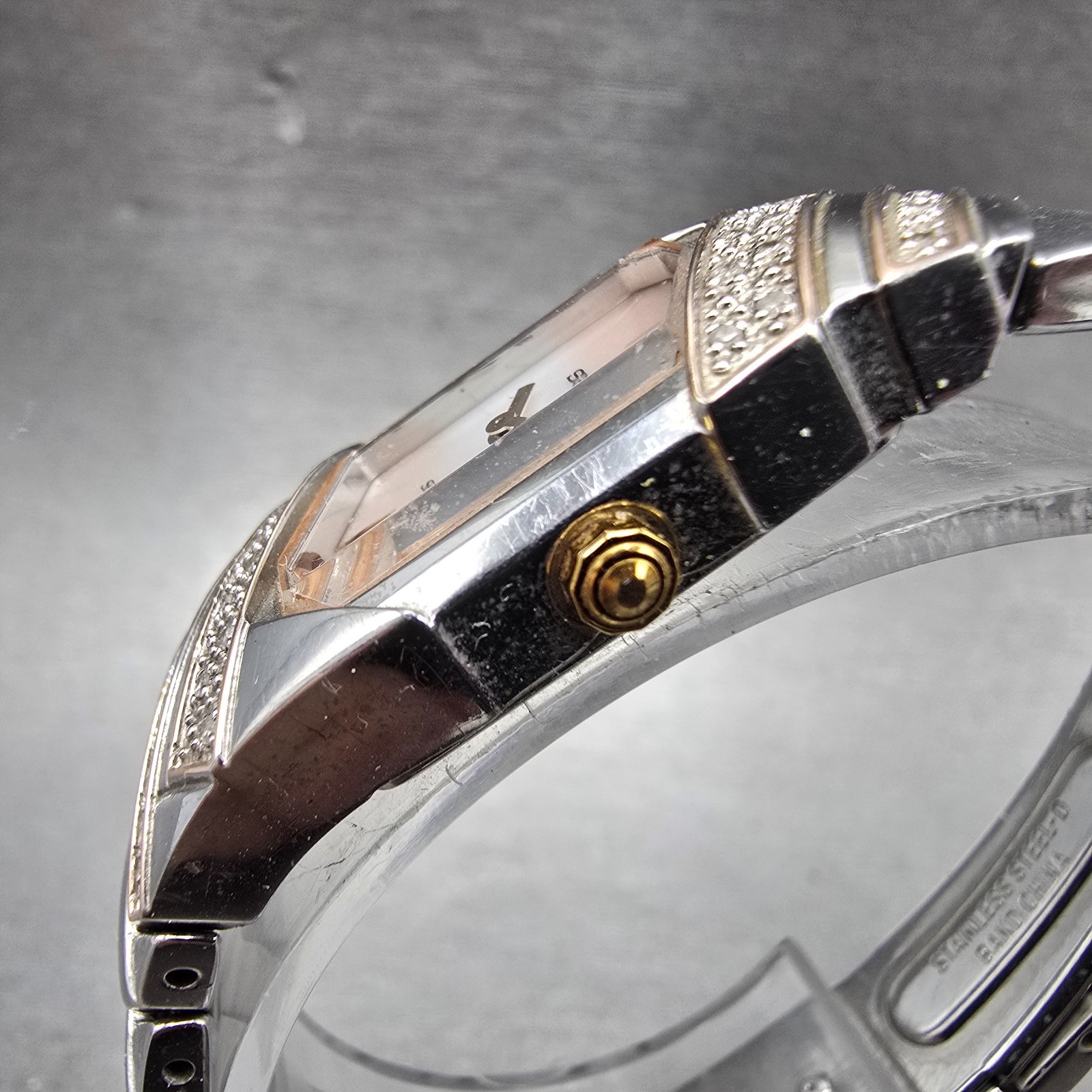 Seiko Solar Tank Watch Women 15mm MOP Dial Two Tone Rectangle V116-0AJ0 Runs
