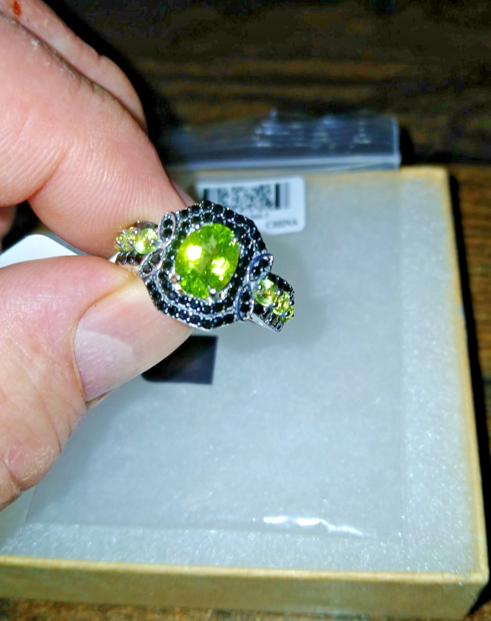 GREEN PERIDOT BLACK SPINEL RHODIUM OVER STERLING SILVER RING 3.45CTW SIZE 7 NWT