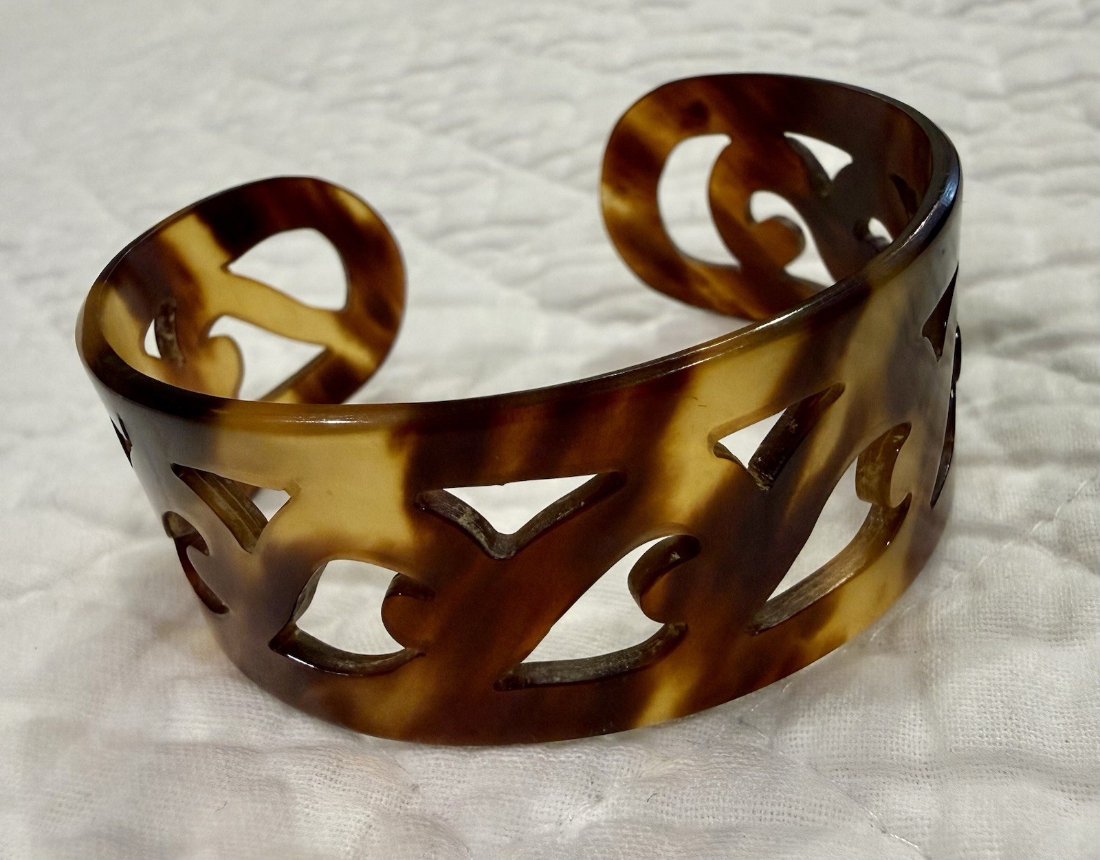 1970’s Faux Brown Shell Cuff Bracelet Carved Design 7.25” Whimsical Boho Cuff