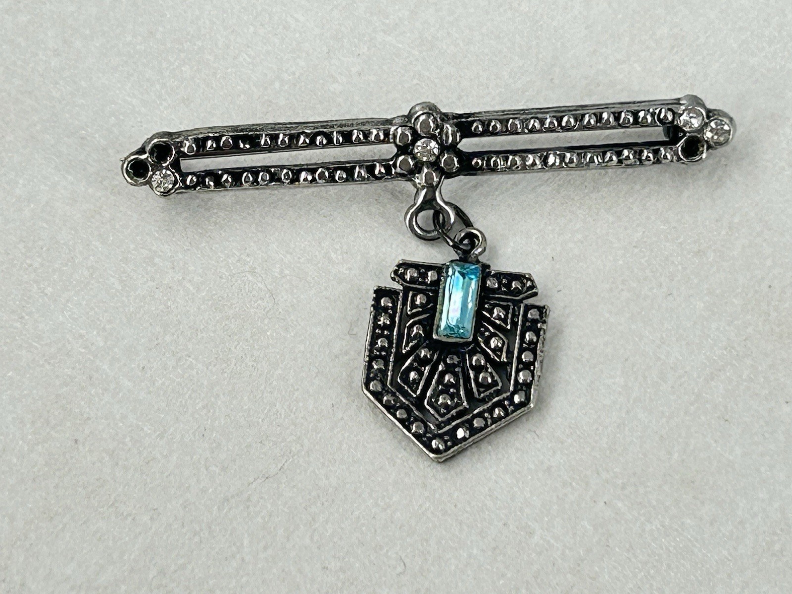 Vintage Art Deco Style Bar Charm Brooch Blue Antiqued Silver Tone