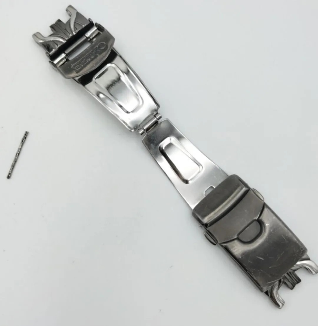 Used watch parts: Seiko Excelsior V172-0AK0 buckle, clasp, strap, band.