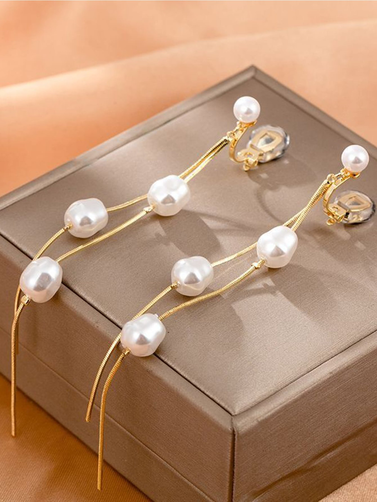 Clip On 4.5″ Long Pearl Earrings Drop Dangle Gold Tone Wedding Prom Pageant Cuff