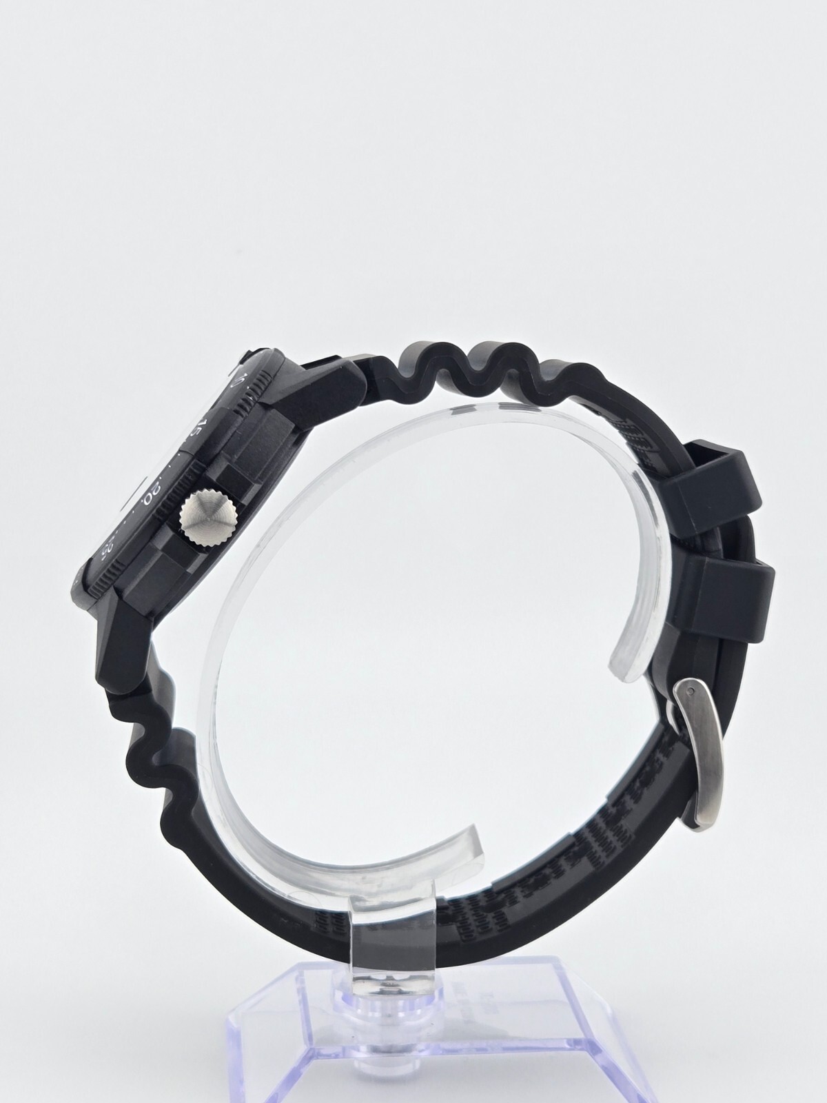 Luminox Sea Bass CARBONOX Men’s Black Dial Rubber Strap Watch – X2.2001
