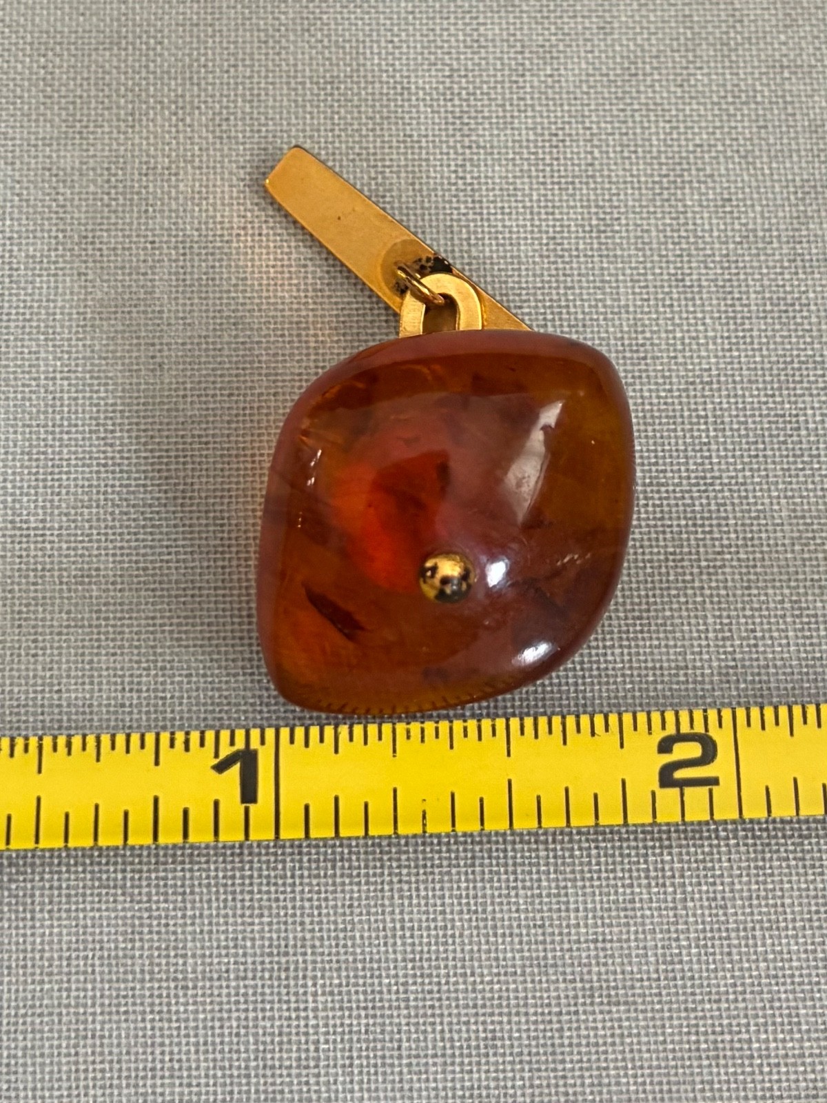 Vintage 1970s Soviet Baltic Amber Cufflinks – 3/4” Honey Amber, Gold‑Tone Metal