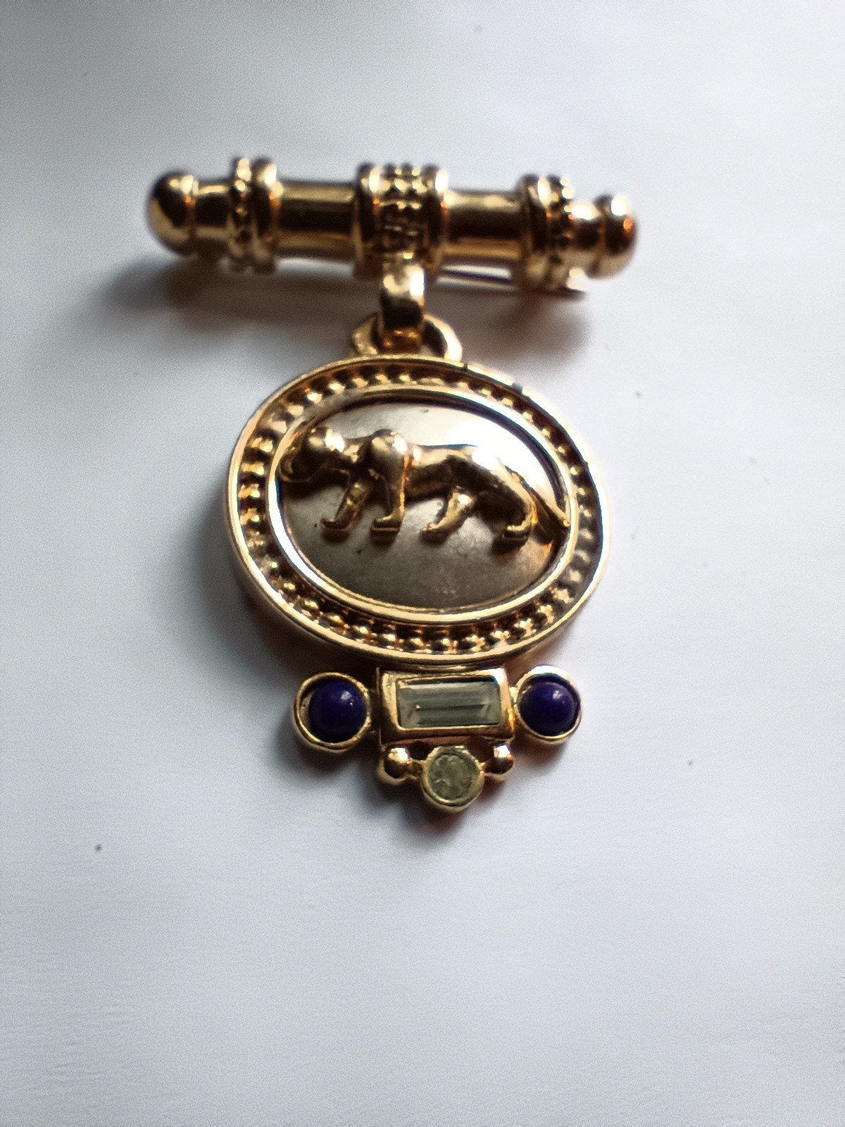 Jaguar Panther Brooch Dangeling Emblem Gift Boxed