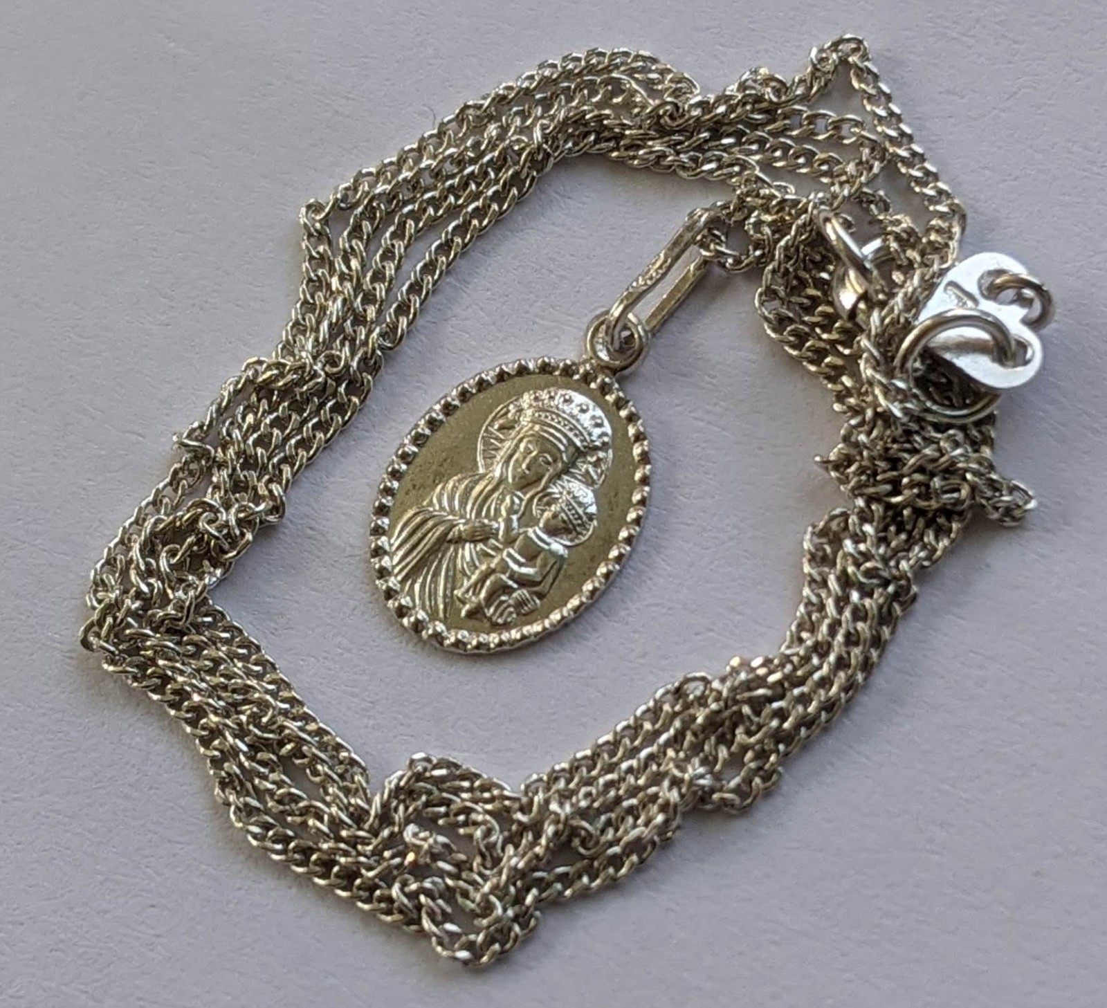 Orthodox icon amulet Virgin Mary Madonna, chain 51 cm. 925 silver. Weight 7.84 g